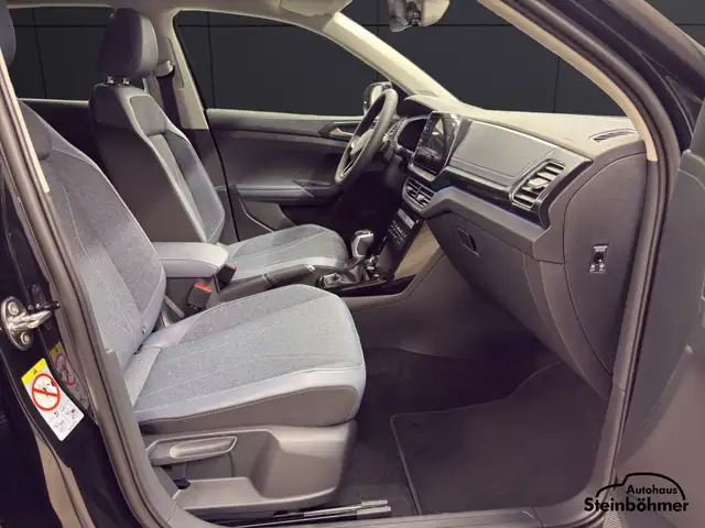 Volkswagen T-Cross view 14