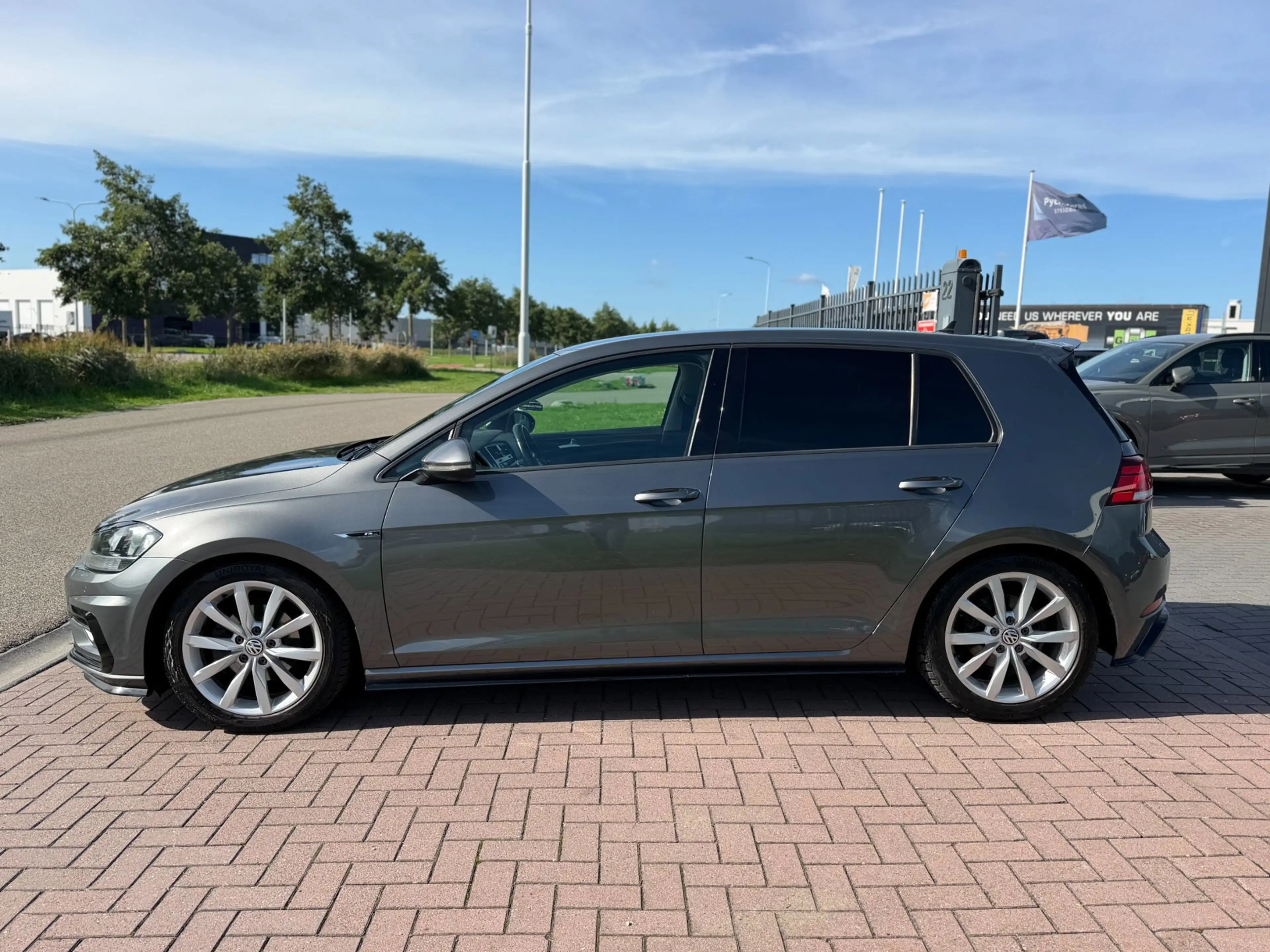 Volkswagen Golf 1.0 TSI R-line 2019 116PK Grijs Zeer nette staat!! — photo 3