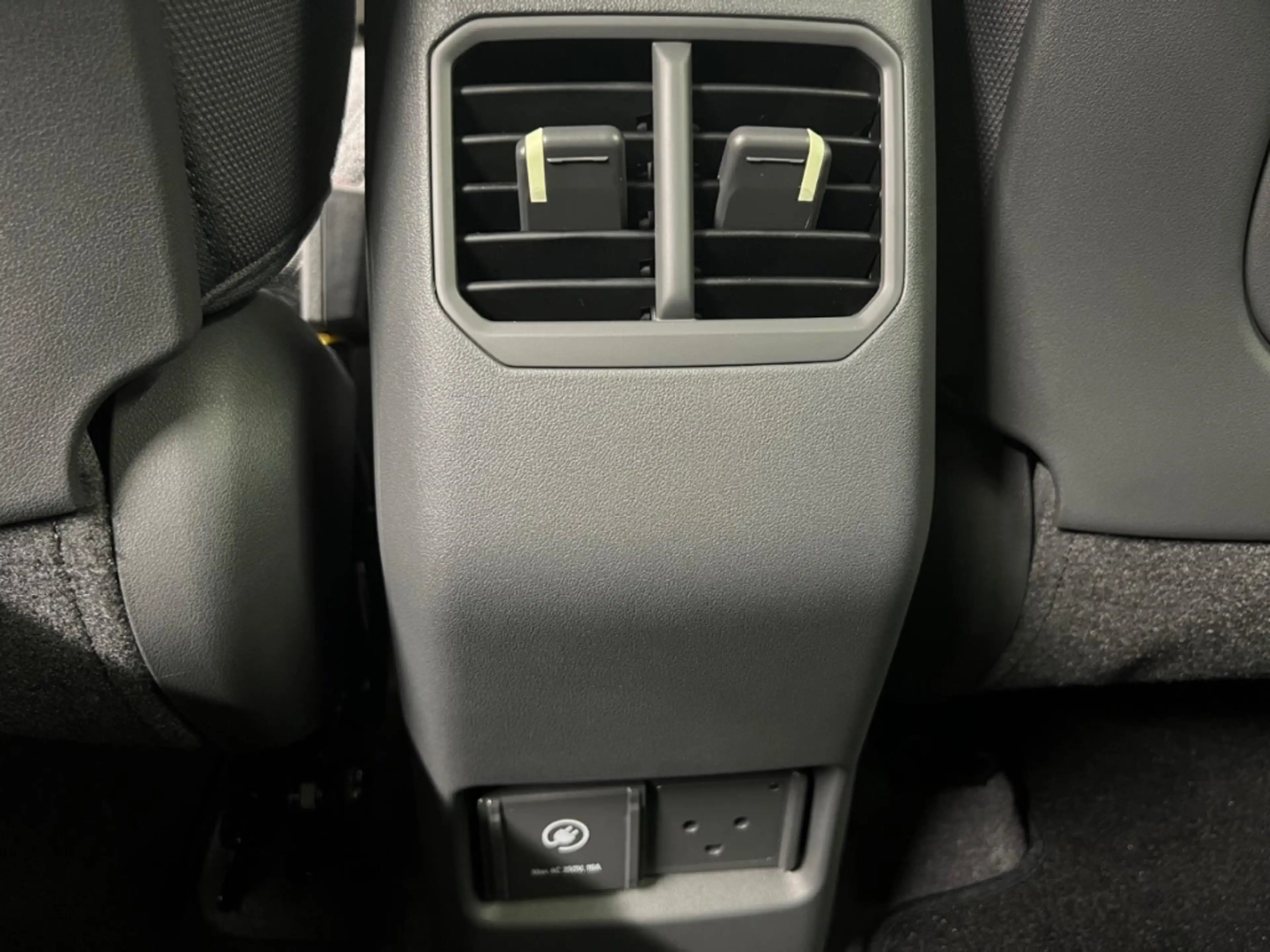 Kia EV2 *108 kW Earth*360Kamera*CarPlay*Induktionsladen — photo 15