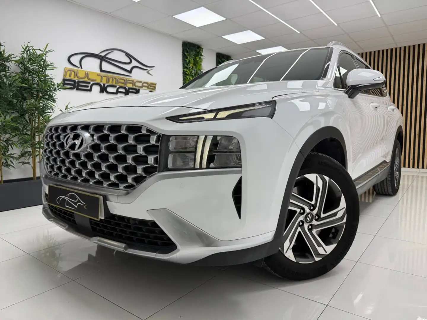 Hyundai SANTA FE 2.2CRDi Maxx 7pl 2WD 8DCT Blanco - 2