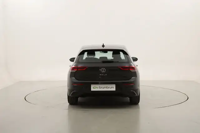 Volkswagen Golf view 4