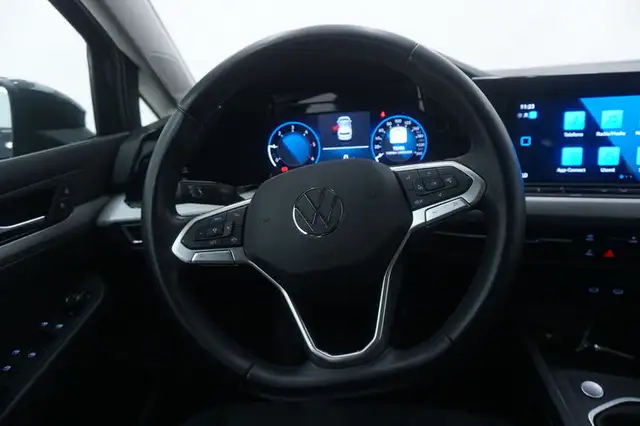 Volkswagen Golf view 11