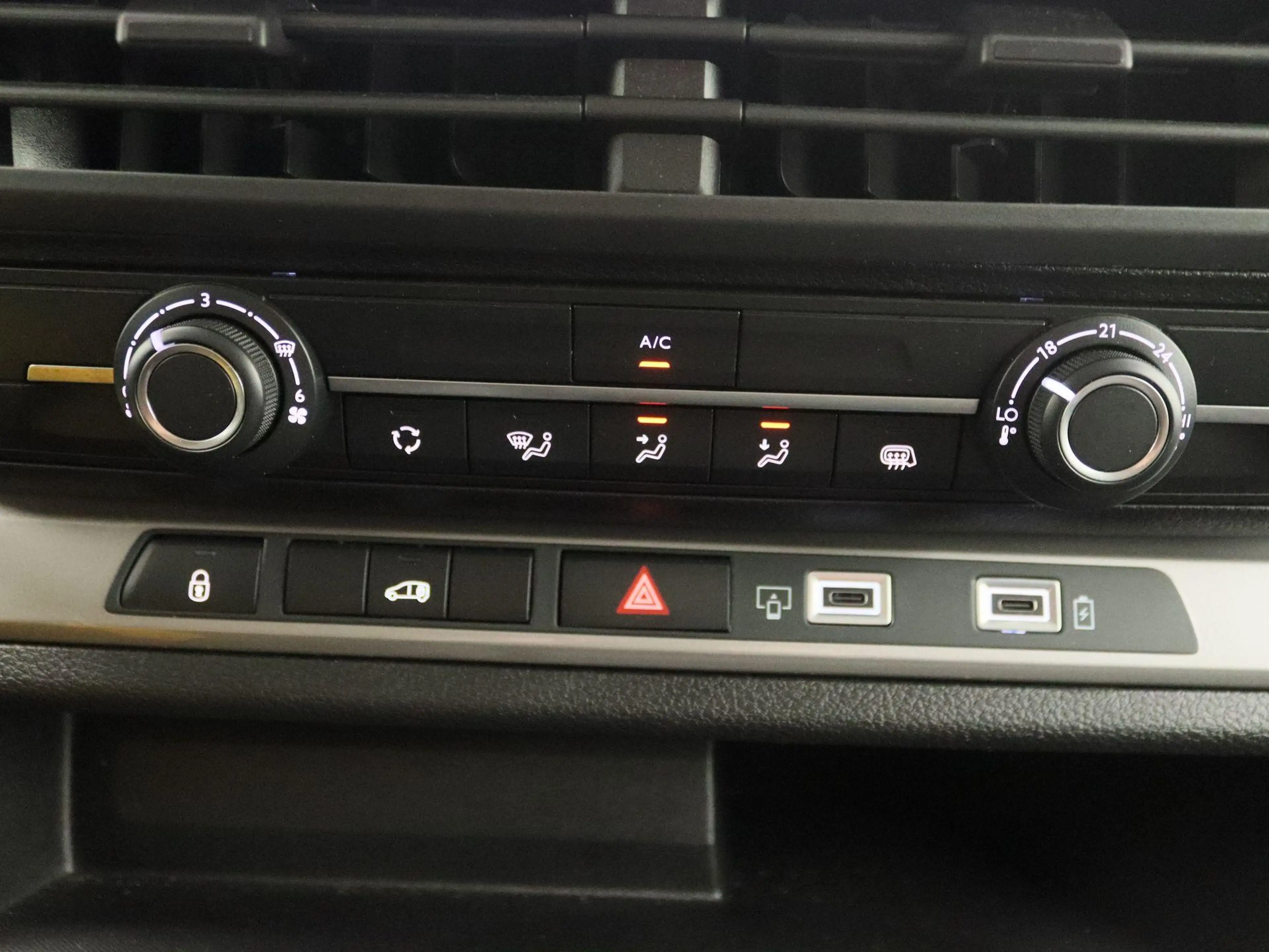 Fiat Scudo 2.0 Diesel 145 L2 | Airco | parkeersensoren | Crui — photo 9