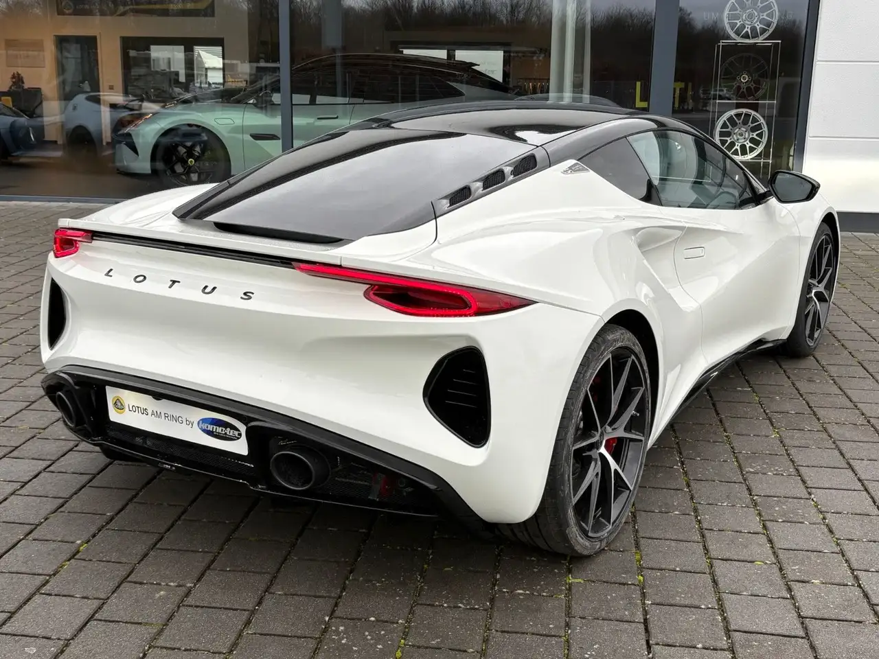 Lotus Emira 2026
