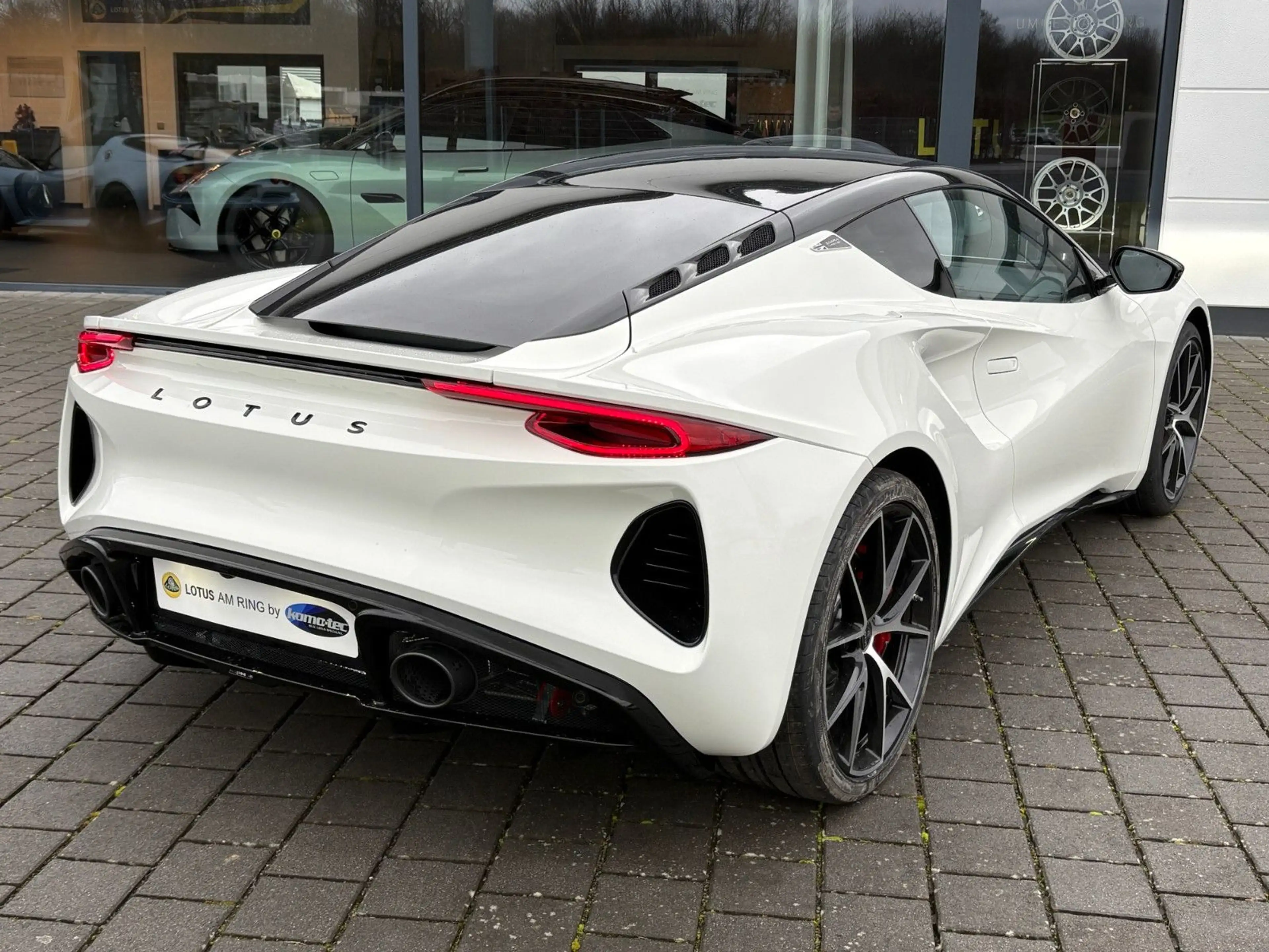 Lotus Emira I4 DCT "Turbo SE" + CoDriverPack *Lotus am Ring* — photo 4