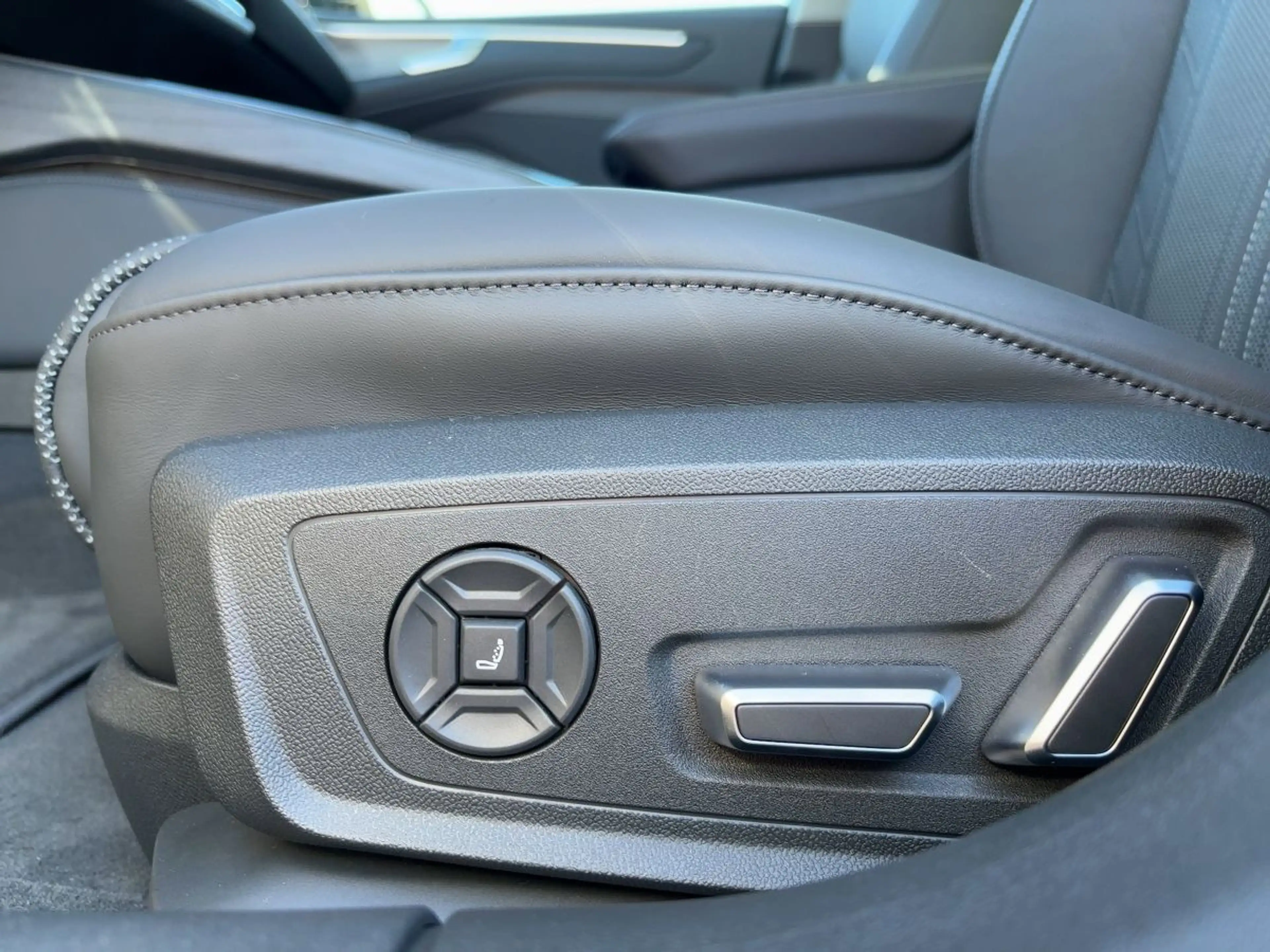 Audi A6 allroad A6 allroad e-hybrid quattro 270 kW S tronic — photo 11