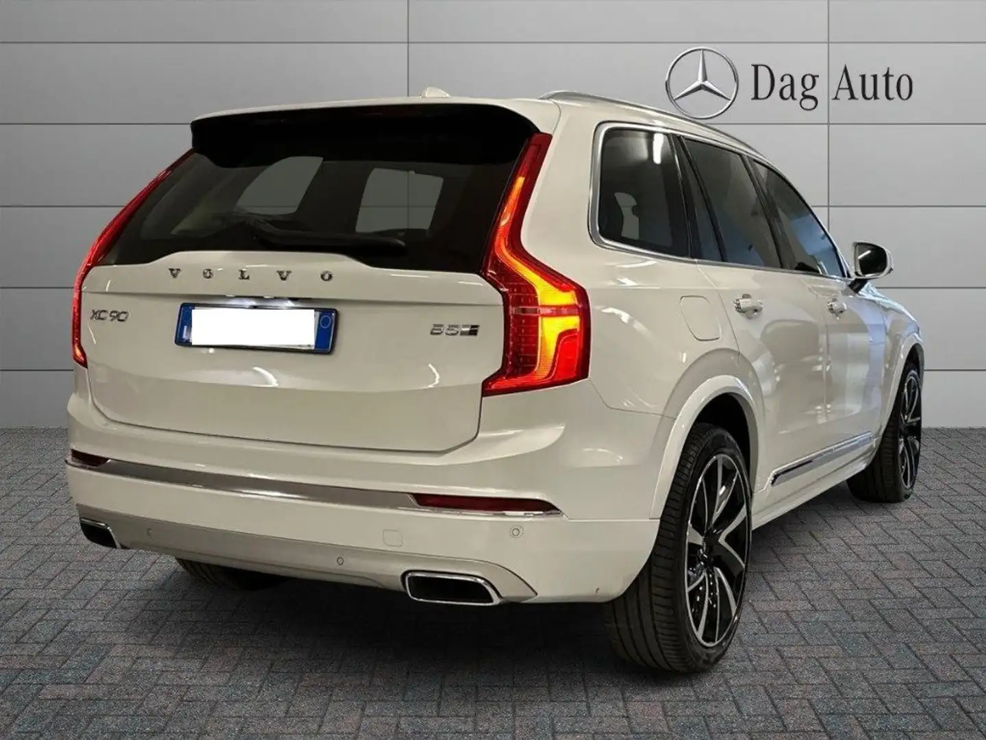 Volvo XC90 B5 (d) AWD Geartronic 7 posti Inscription Bianco - 2