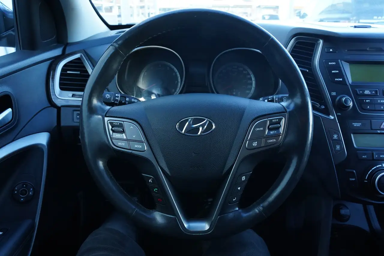 Hyundai SANTA FE снимка Hyundai SANTA FE