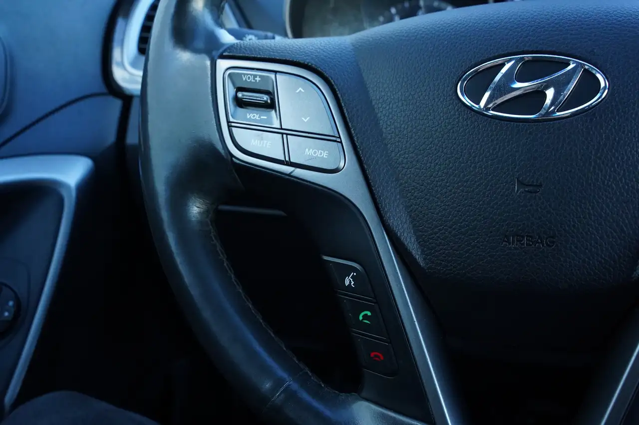 Hyundai SANTA FE снимка Hyundai SANTA FE