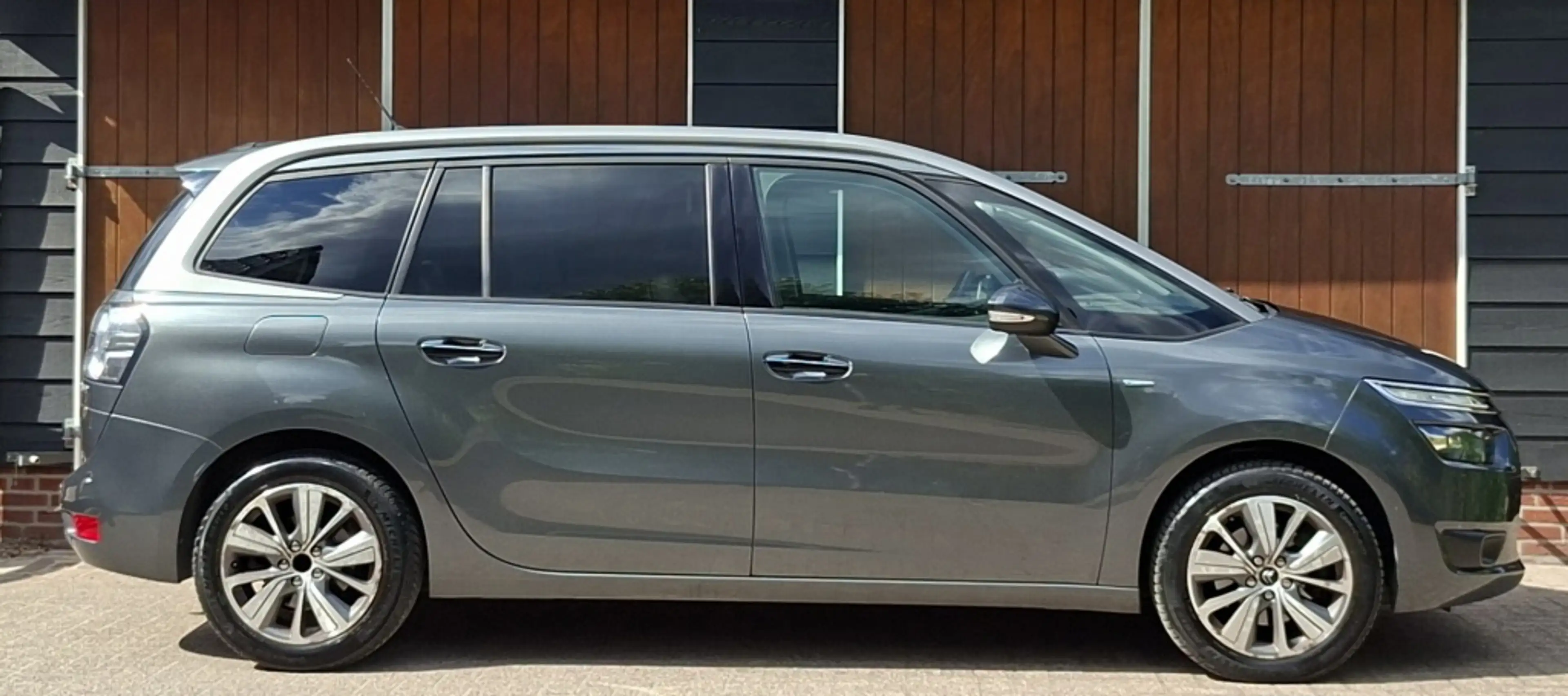 Citroen C4 Picasso 1.6 Exclusive | Trekhaak | Lederen stoelen | Massa — photo 2