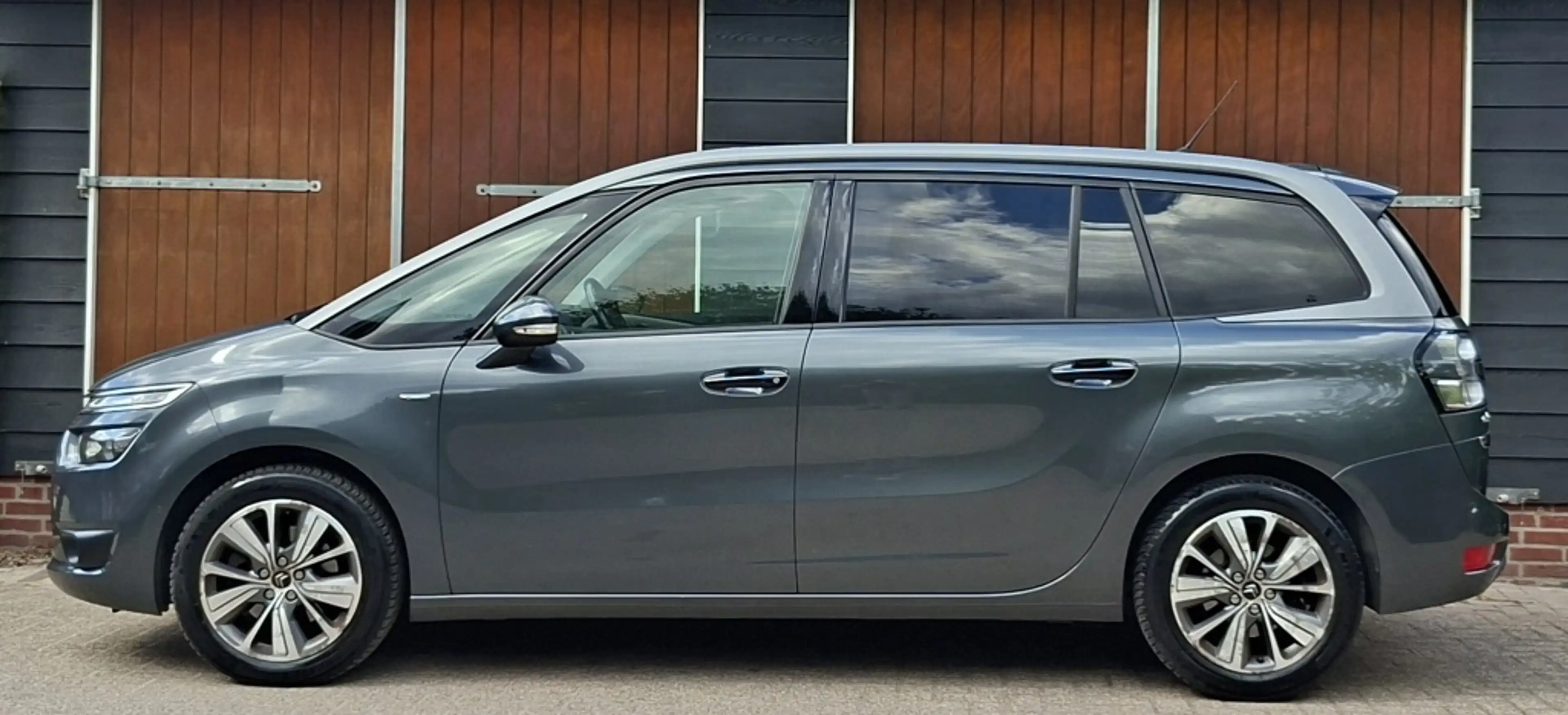 Citroen C4 Picasso 1.6 Exclusive | Trekhaak | Lederen stoelen | Massa — photo 7