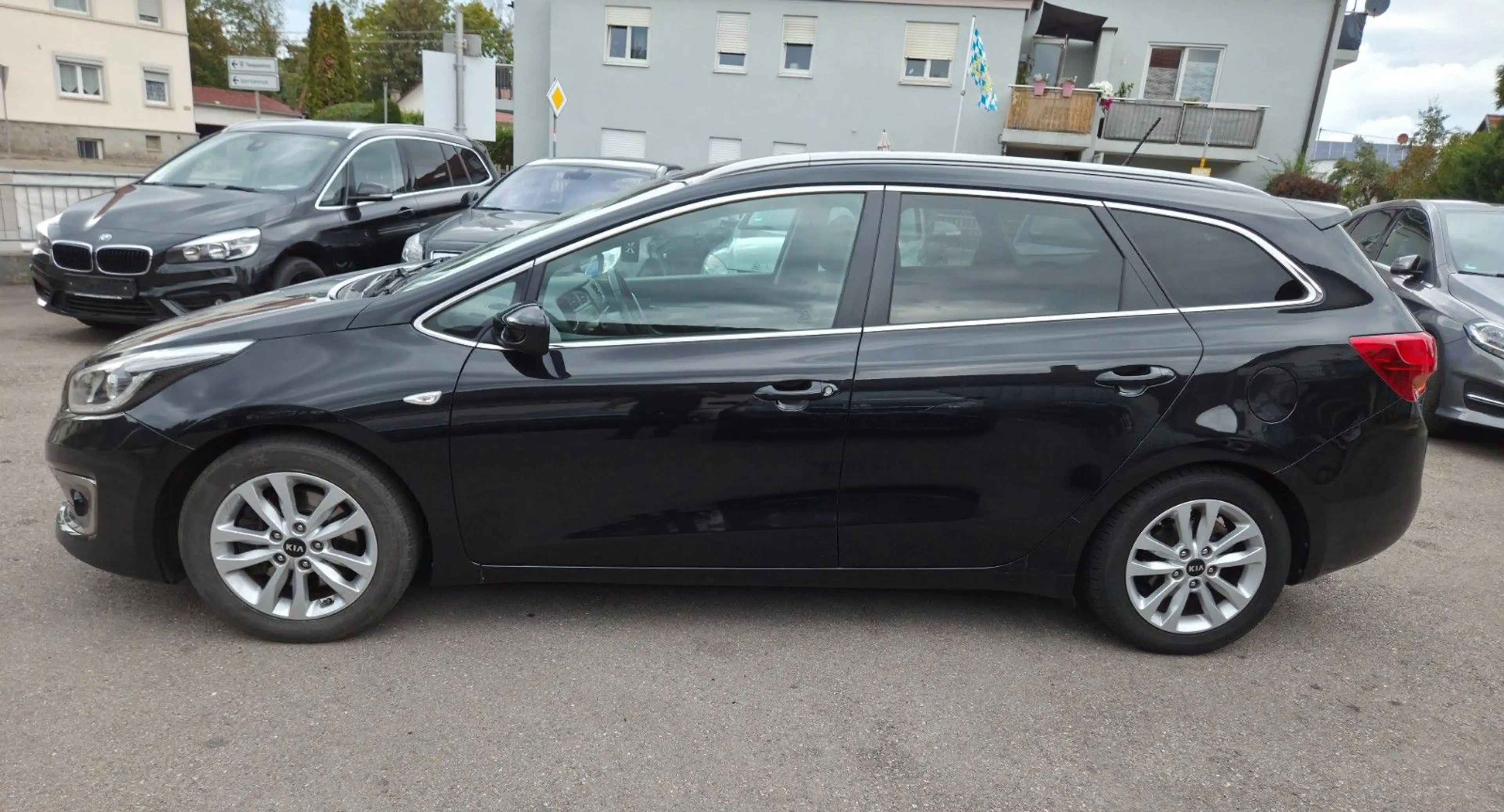 Kia Ceed / cee'd 1,6 Dream Team EDITION* INSP. + TÜV +BREMSEN NEU — photo 7