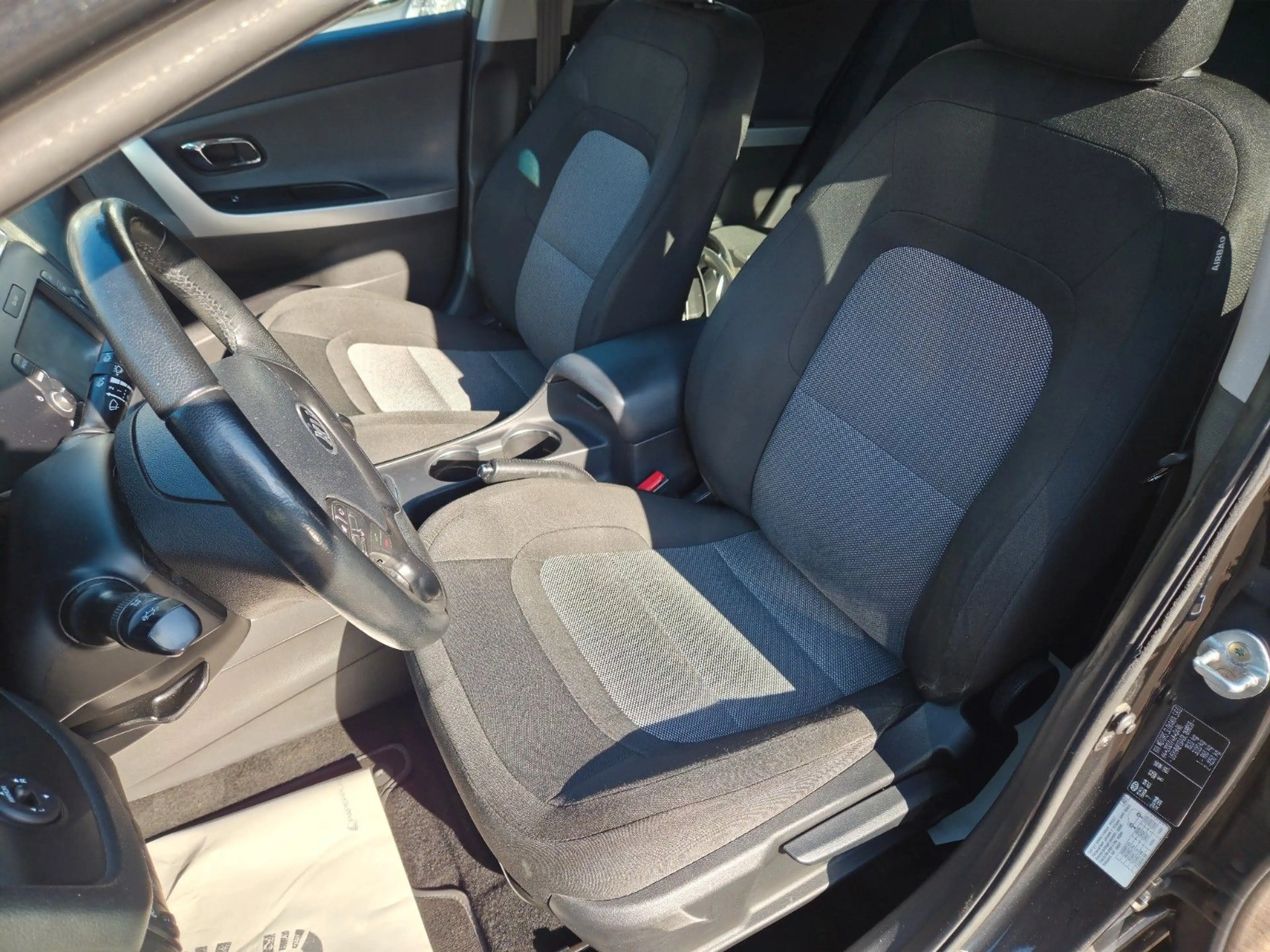 Kia Ceed / cee'd 1,6 Dream Team EDITION* INSP. + TÜV +BREMSEN NEU — photo 14