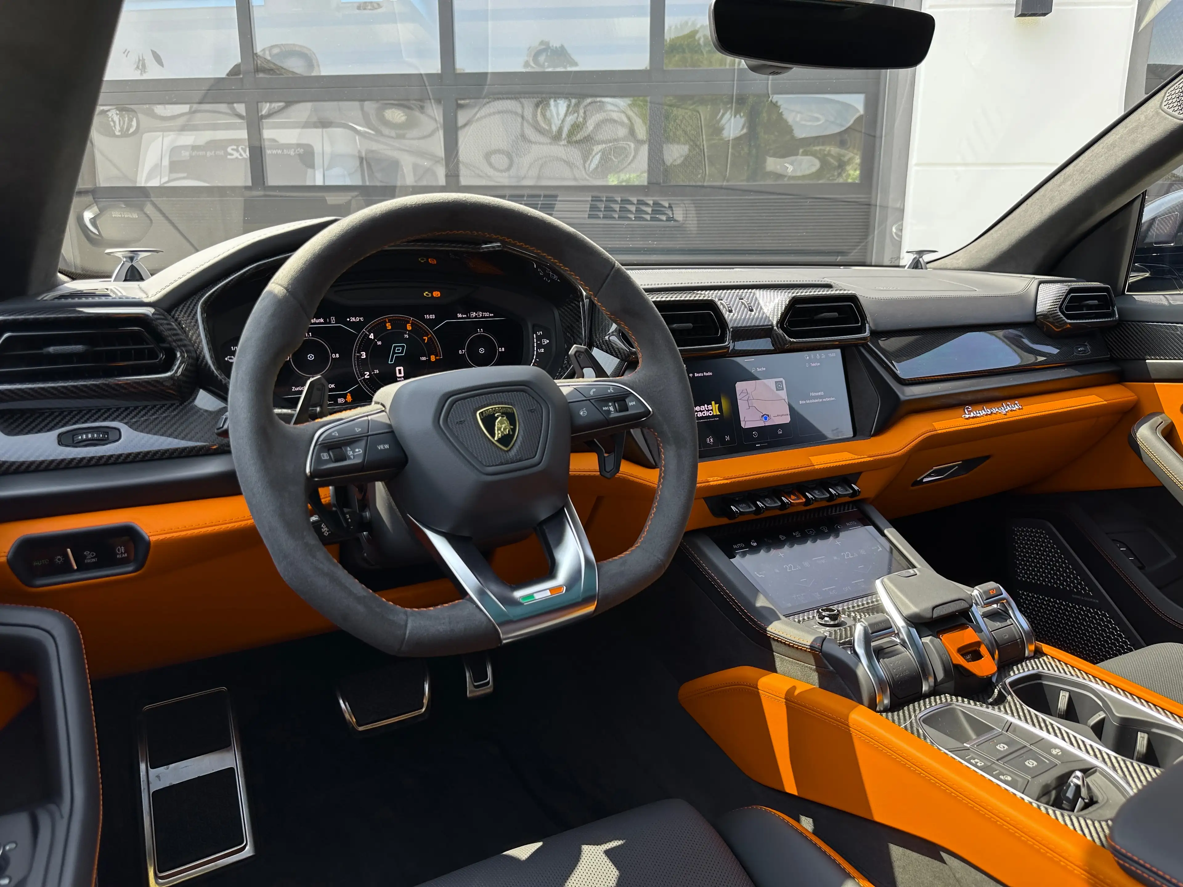 Lamborghini Urus Urus SE *FULL*CARBON*AKRAPOVIČ*B&O*STYLE*PANO*23" — photo 9