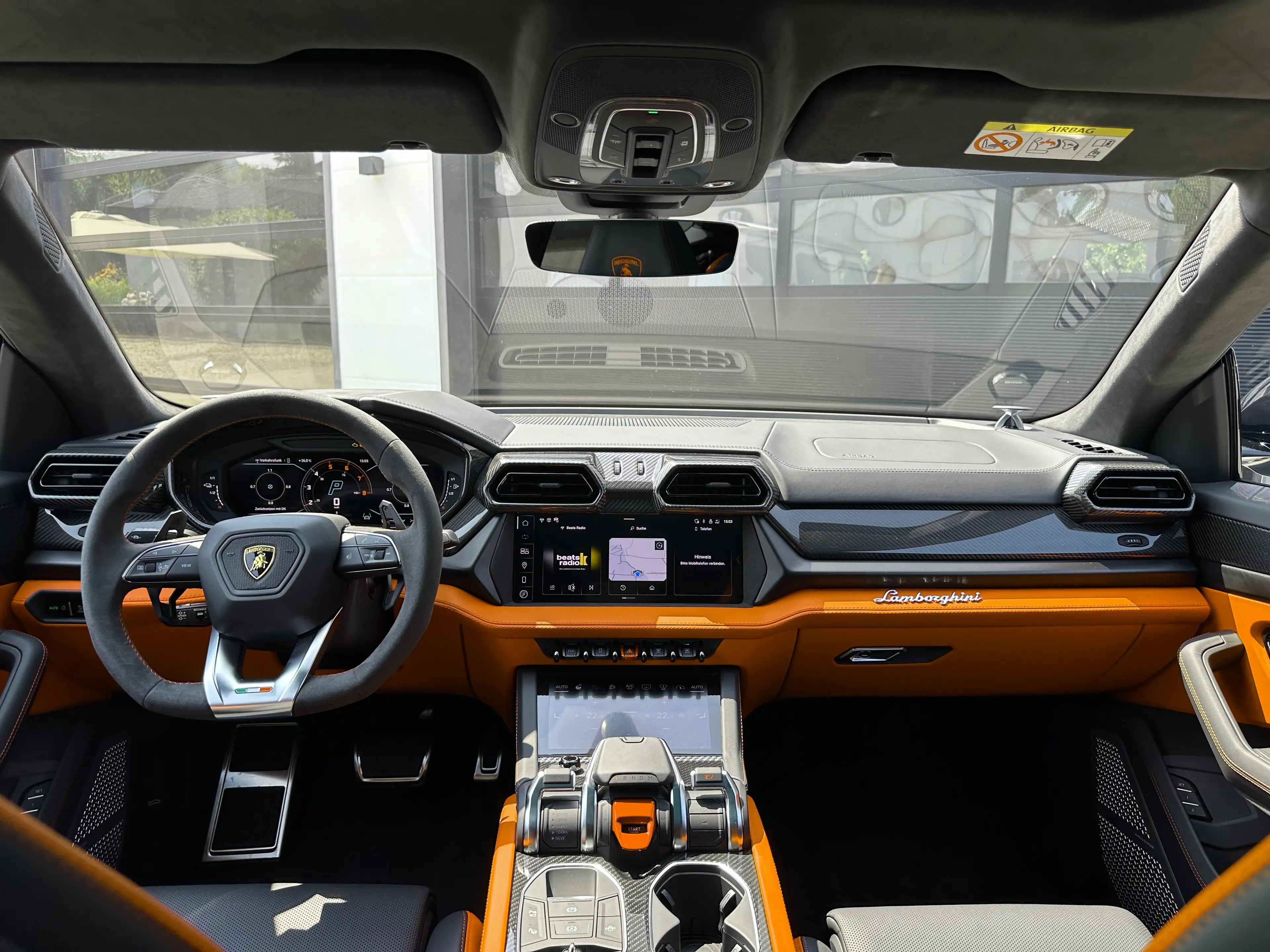 Lamborghini Urus Urus SE *FULL*CARBON*AKRAPOVIČ*B&O*STYLE*PANO*23" — photo 10