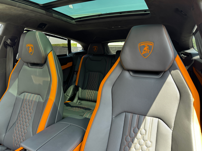 Lamborghini Urus Urus SE *FULL*CARBON*AKRAPOVIČ*B&O*STYLE*PANO*23" — photo 15
