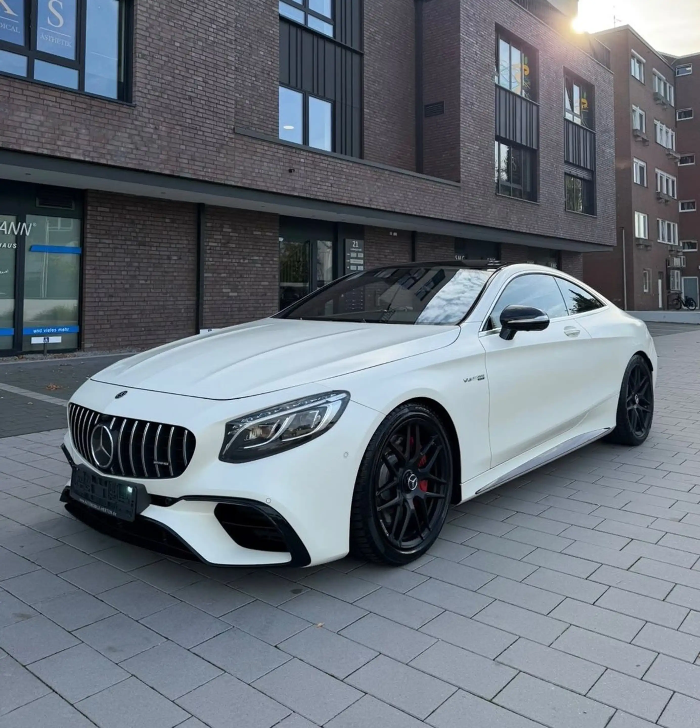 Mercedes-Benz S 63 AMG S Coupe 4Matic+ PANO/HD-UP/BURM/360G