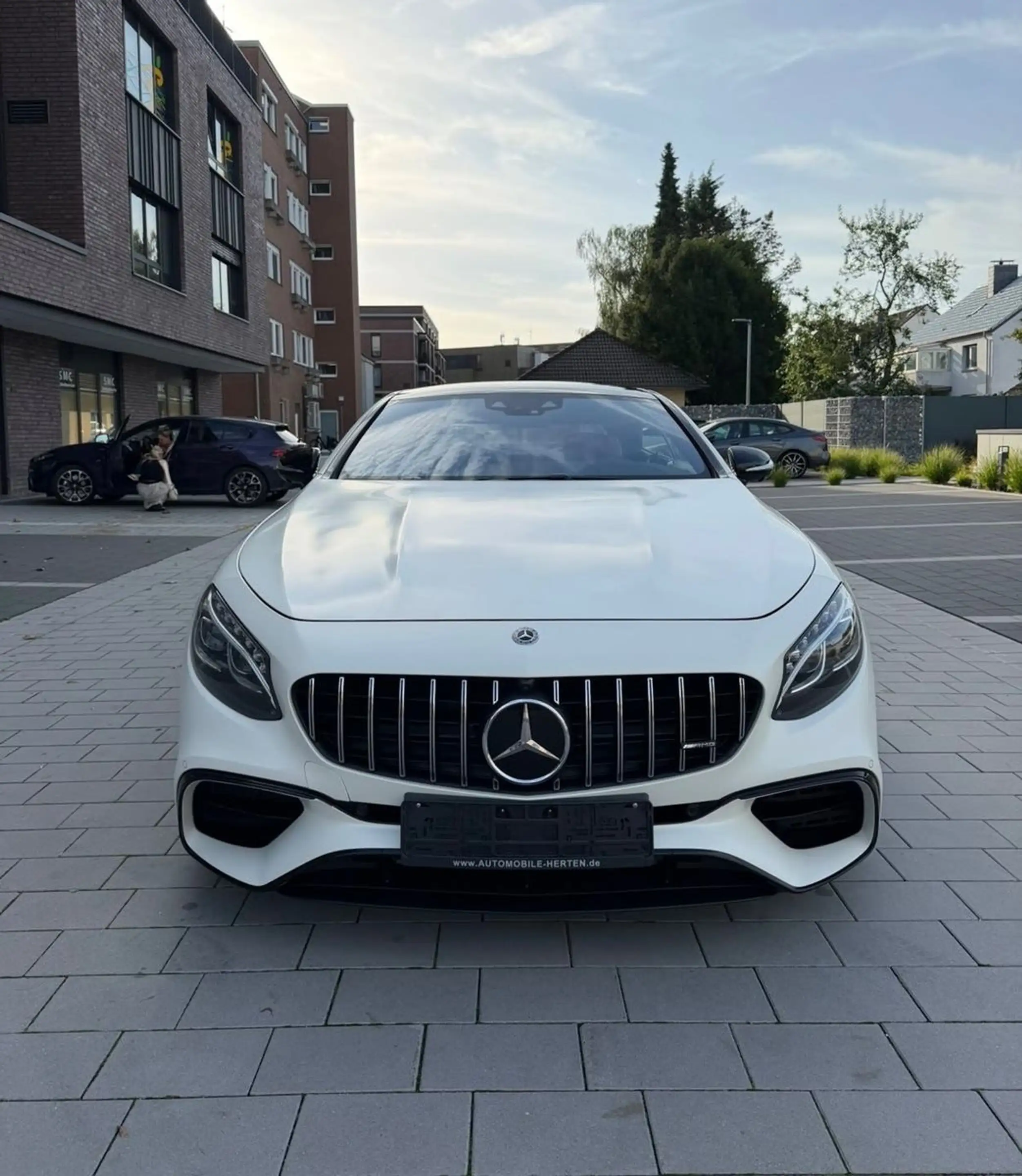 Mercedes-Benz S 63 AMG S Coupe 4Matic+ PANO/HD-UP/BURM/360G — photo 2
