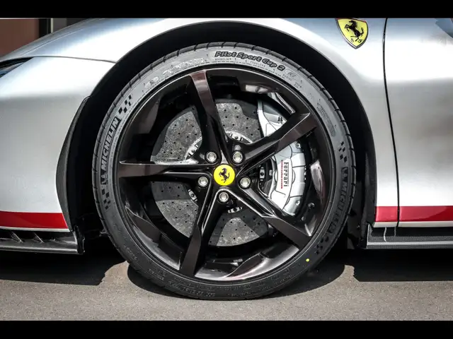 Ferrari SF90 Spider view 9