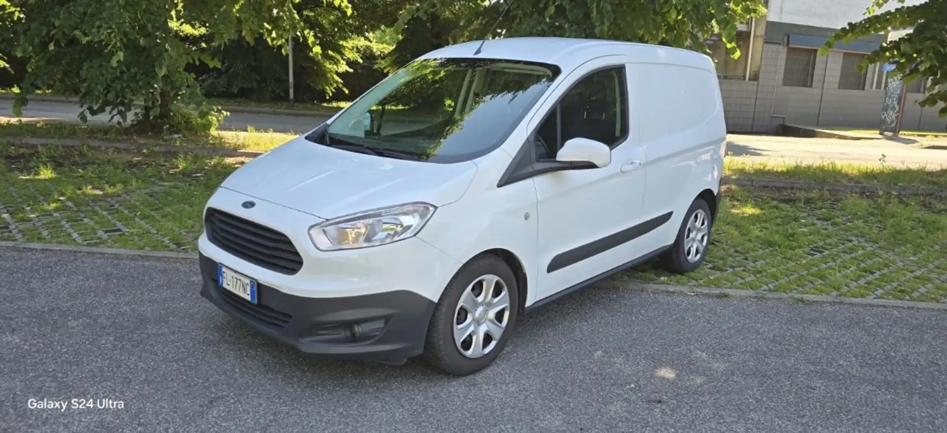 Ford Courier FORD TRANSIT COURIER 1AS (2014) TRANSIT COURIER 1. - 2