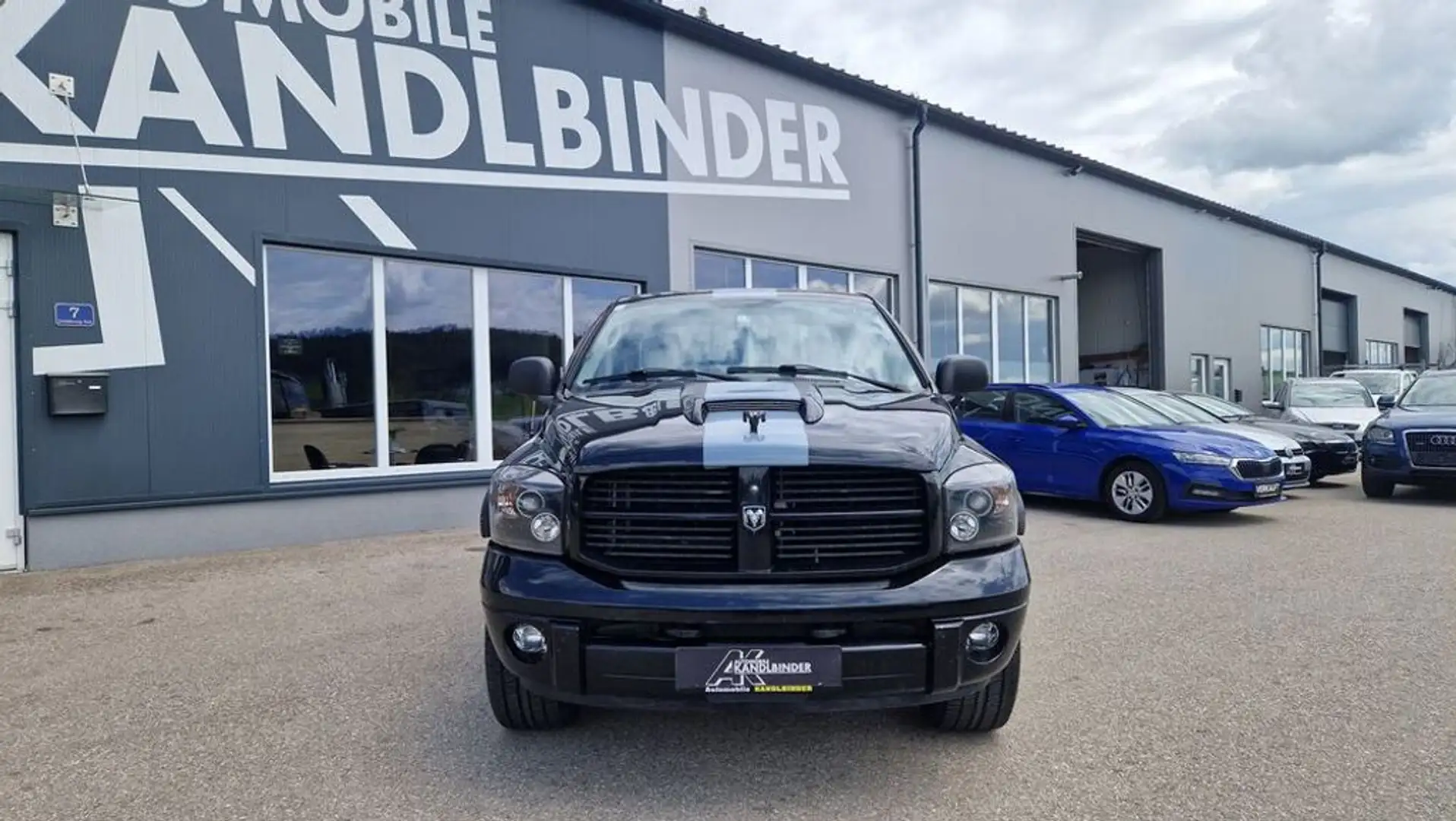 Dodge RAM RAM 2500 5,7 V8 Schwarz - 2