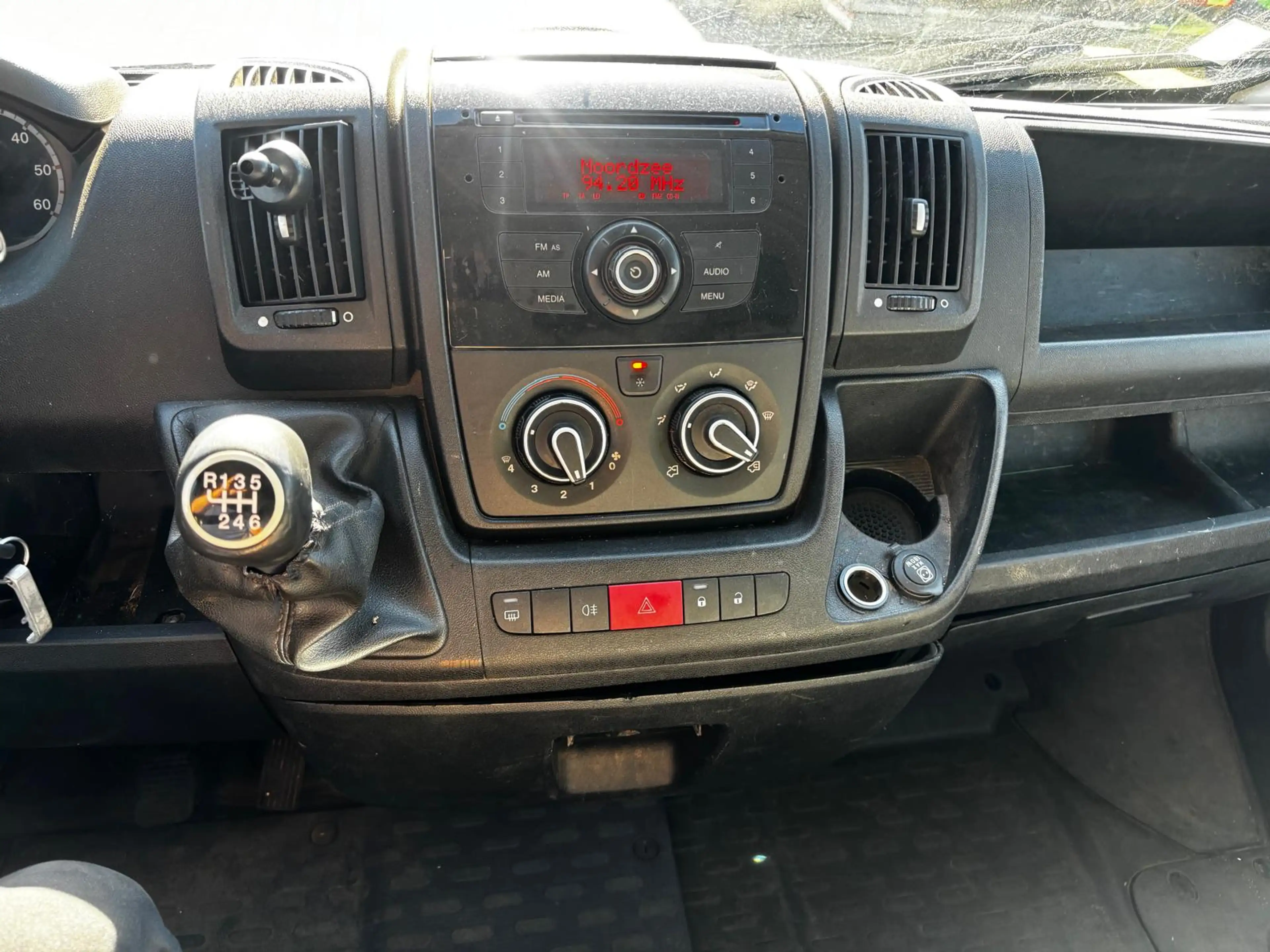 Peugeot Boxer 3.0 HDI L2 H2 Airco 3.0 180PK!!! — photo 11