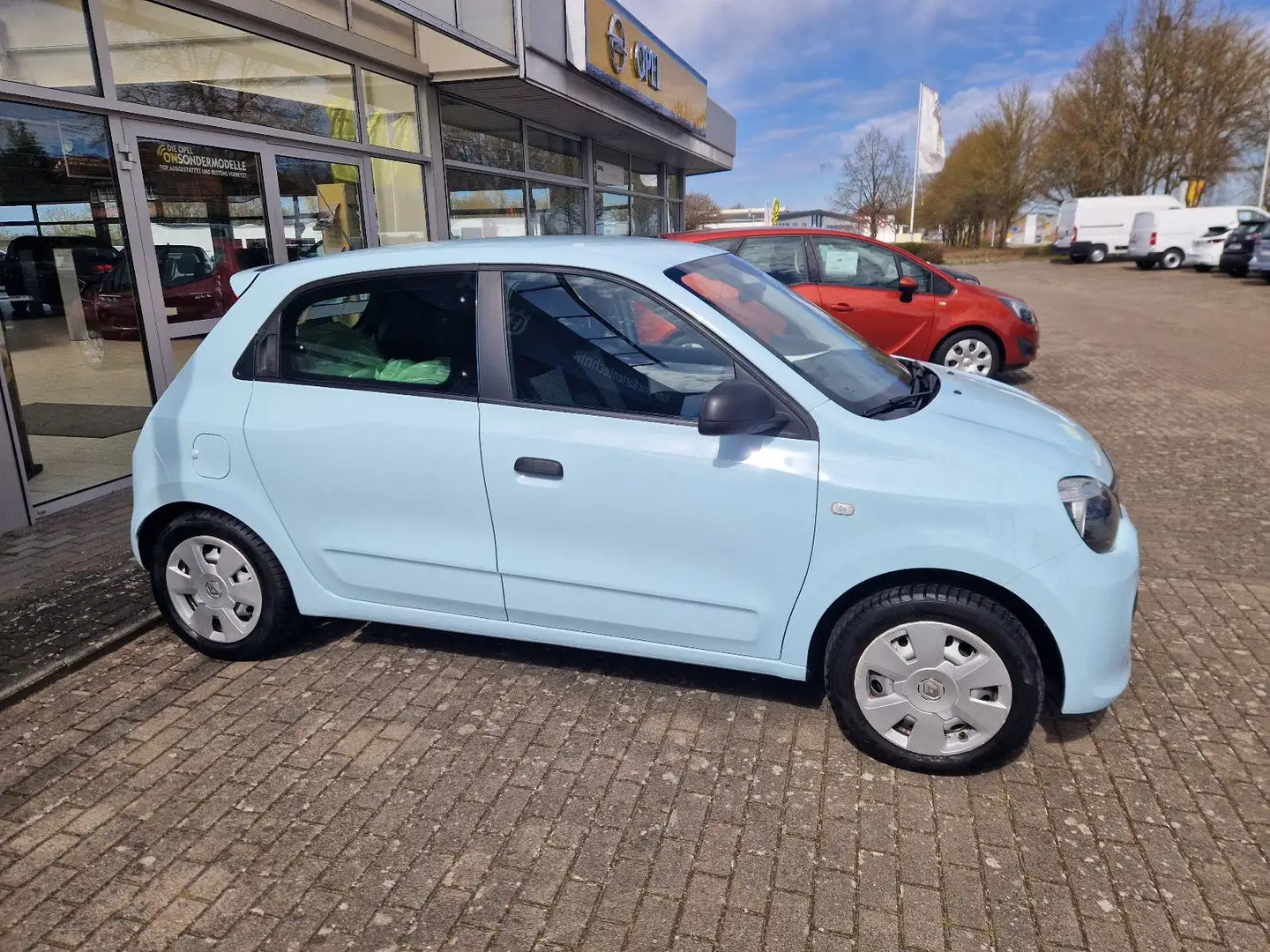 Renault Twingo Expression Blau - 2