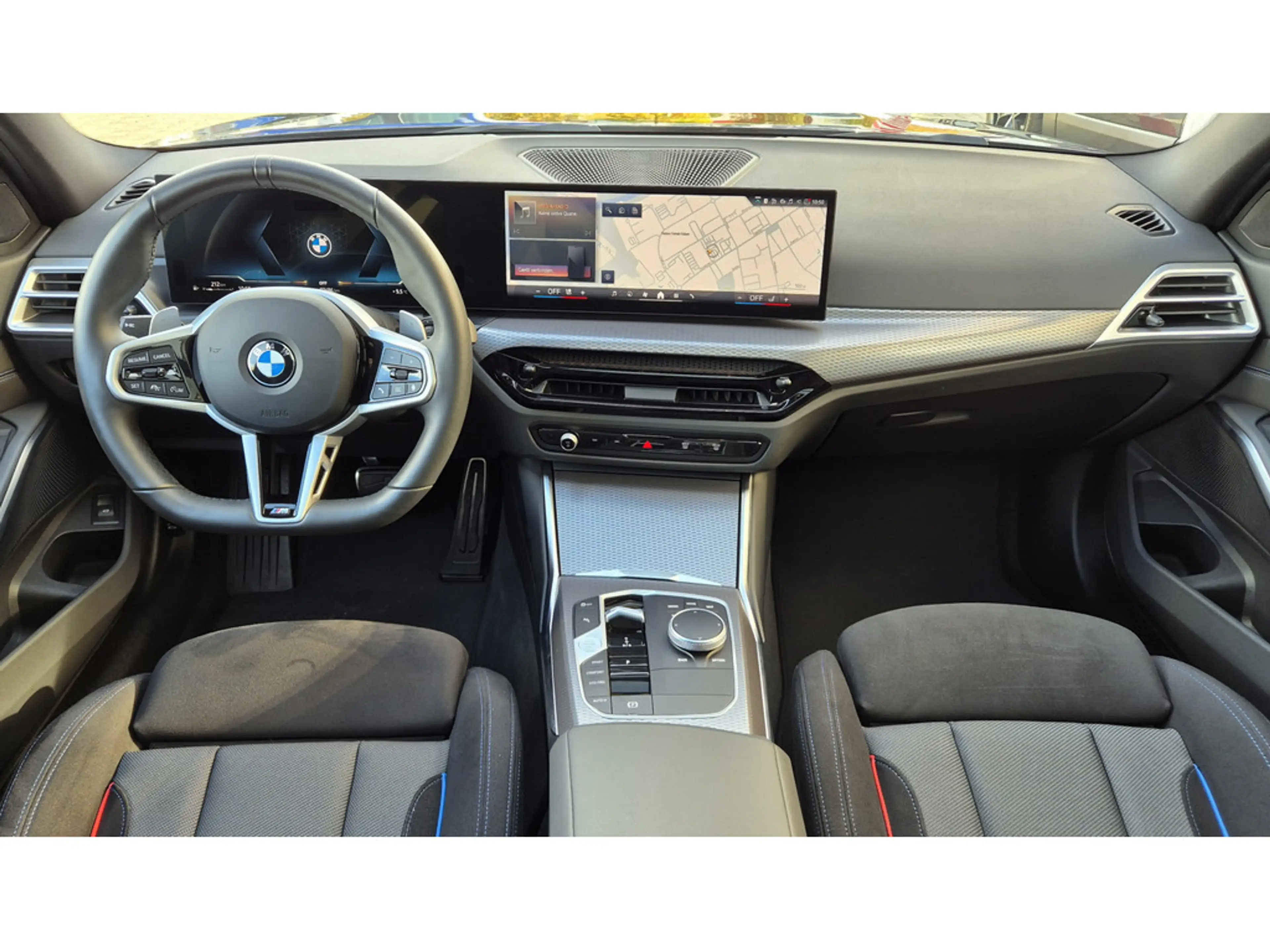 BMW 320 d Touring xDrive M-Sport PANO+AHK+KAM+ACC+ — photo 7