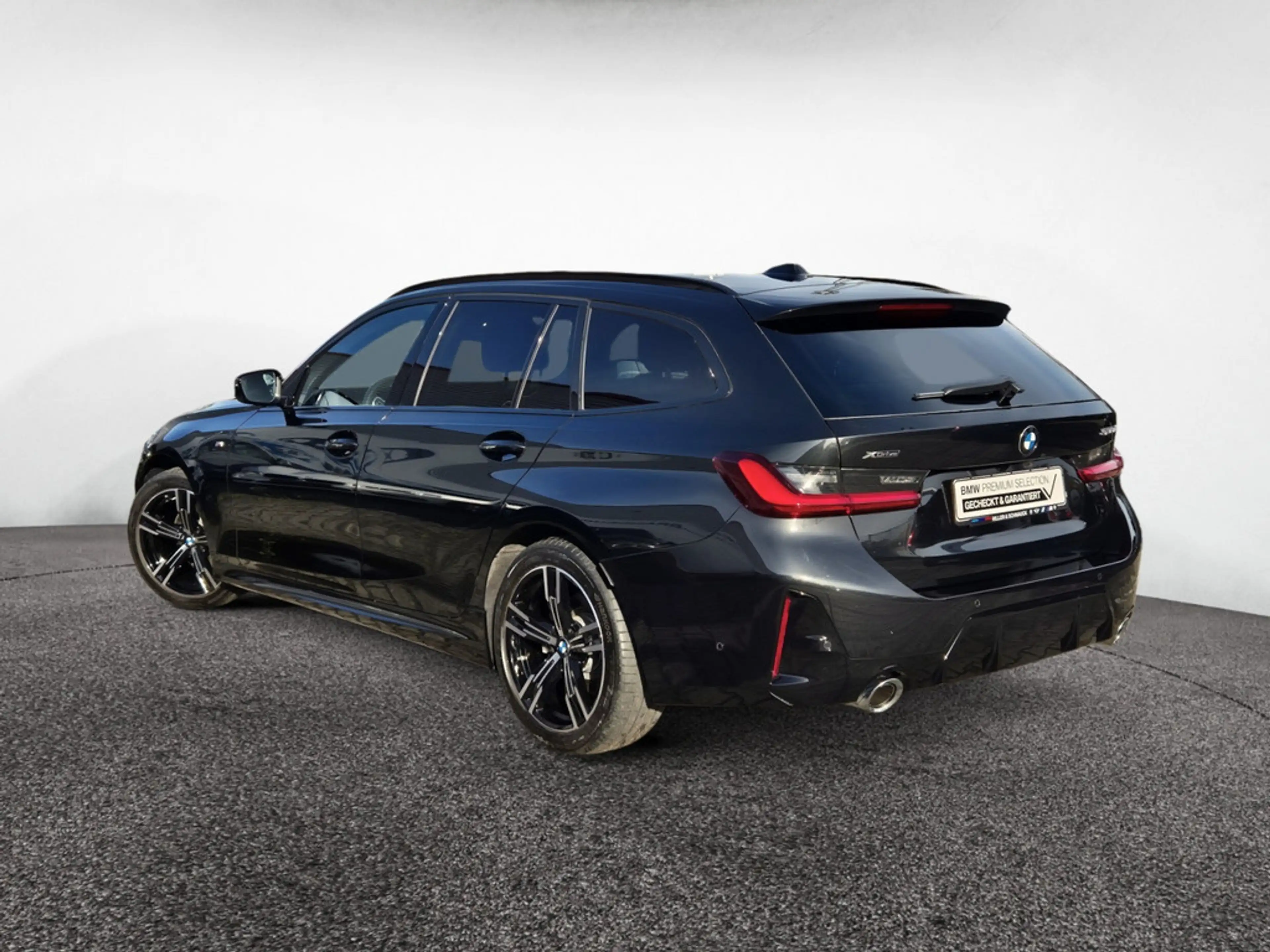BMW 320 d Touring xDrive M-Sport PANO+AHK+KAM+ACC+ — photo 5