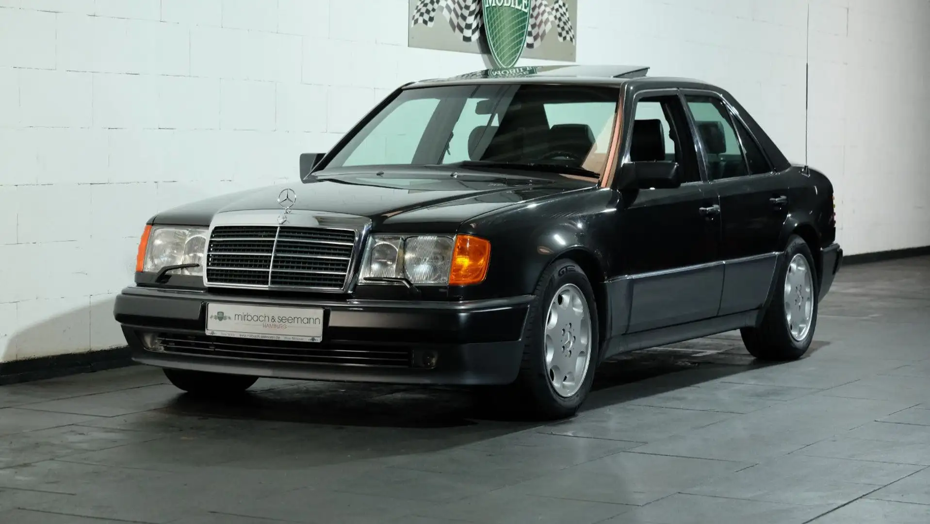 Mercedes-Benz E 500 Schwarz - 1