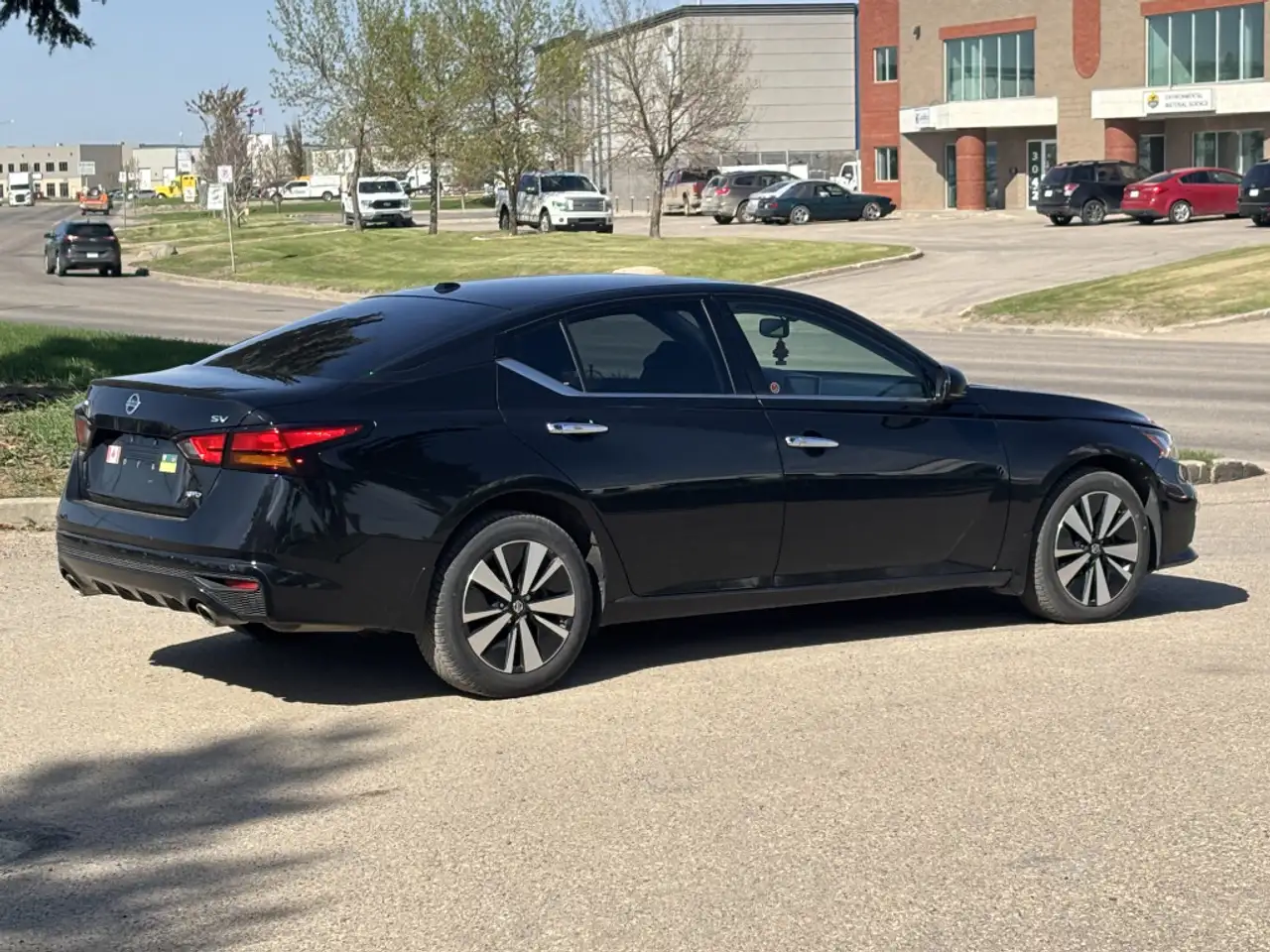 Nissan Altima снимка Nissan Altima