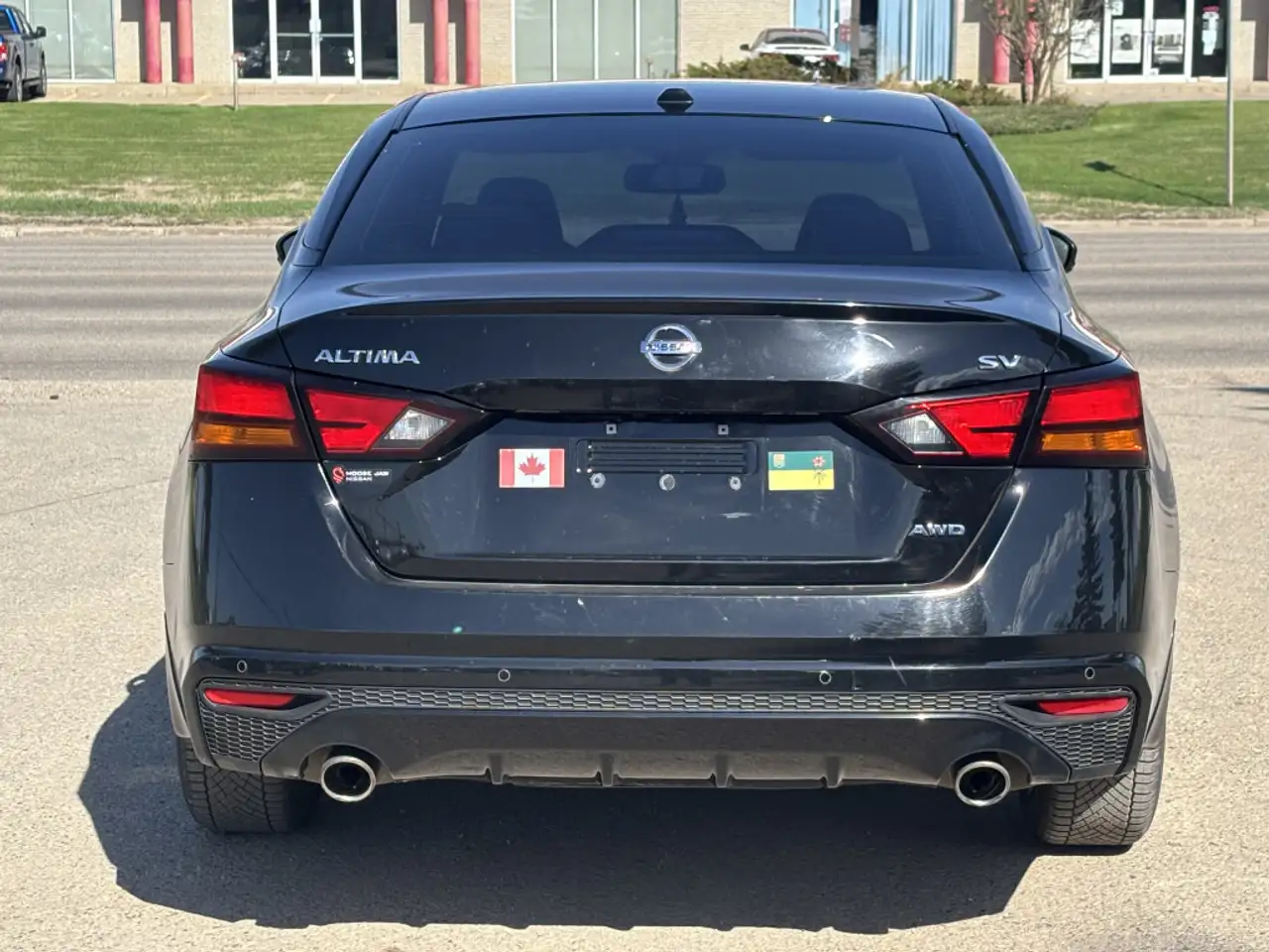 Nissan Altima снимка Nissan Altima