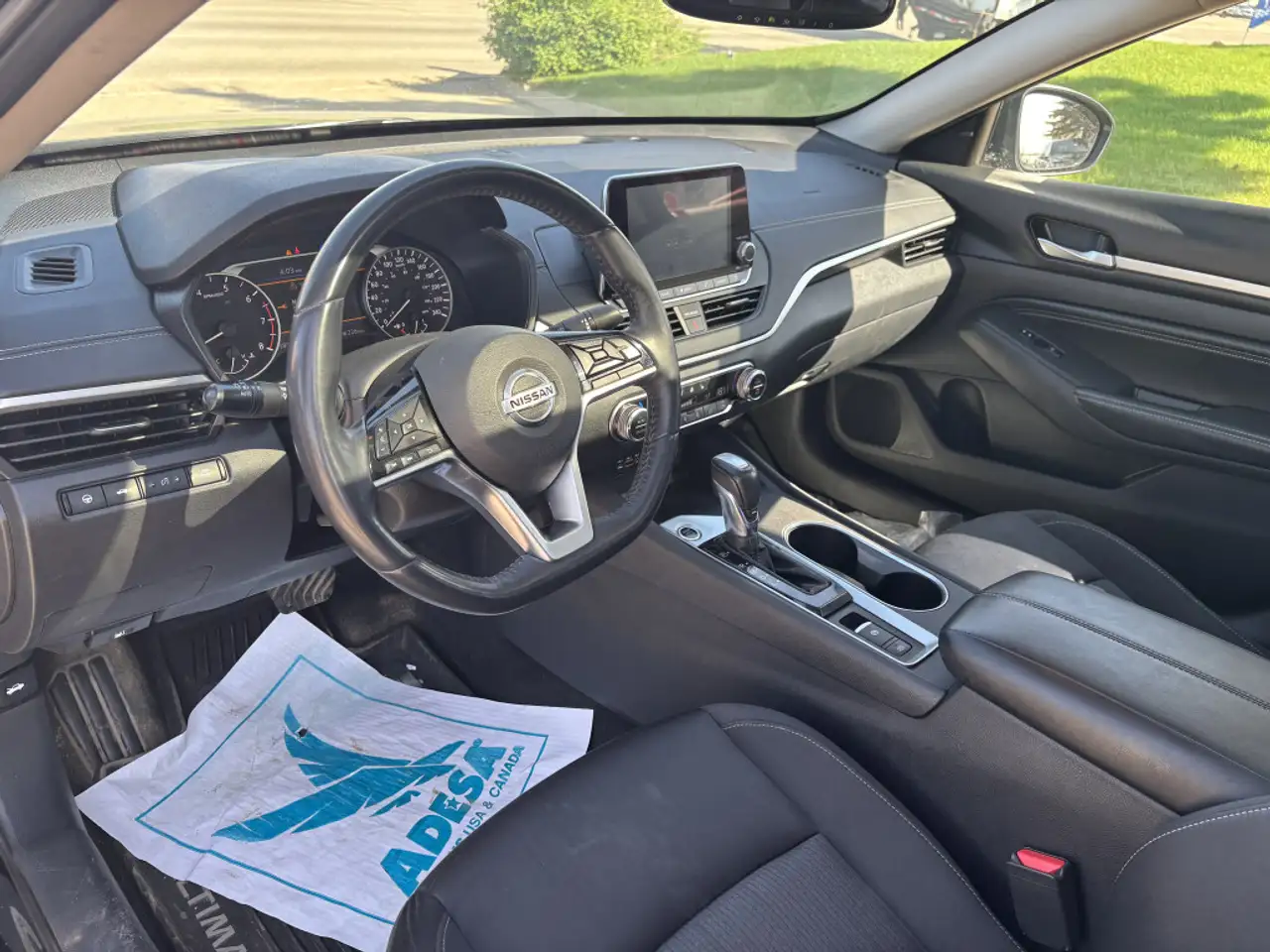 Nissan Altima снимка Nissan Altima