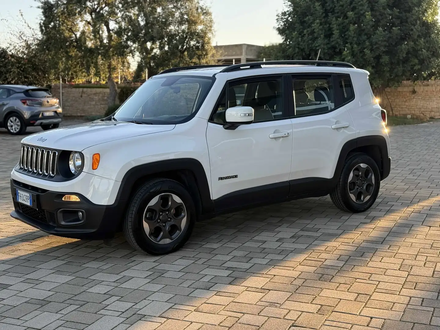 Jeep Renegade Renegade 1.6 mjt Business fwd 105cv Bianco - 2