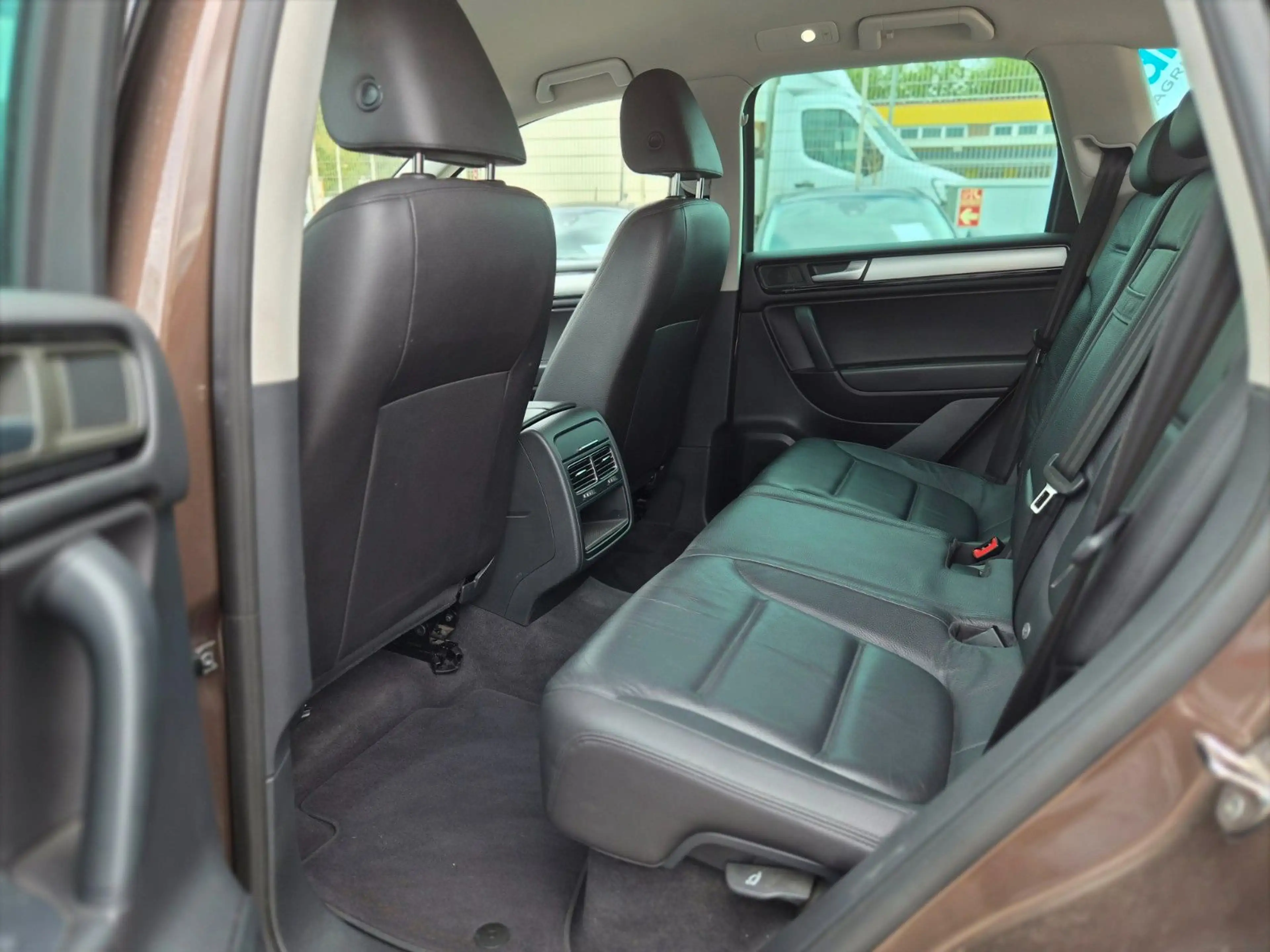 Volkswagen Touareg V6 TDI/Navi/Kamera/AHK/1.Hand/Leder — photo 24