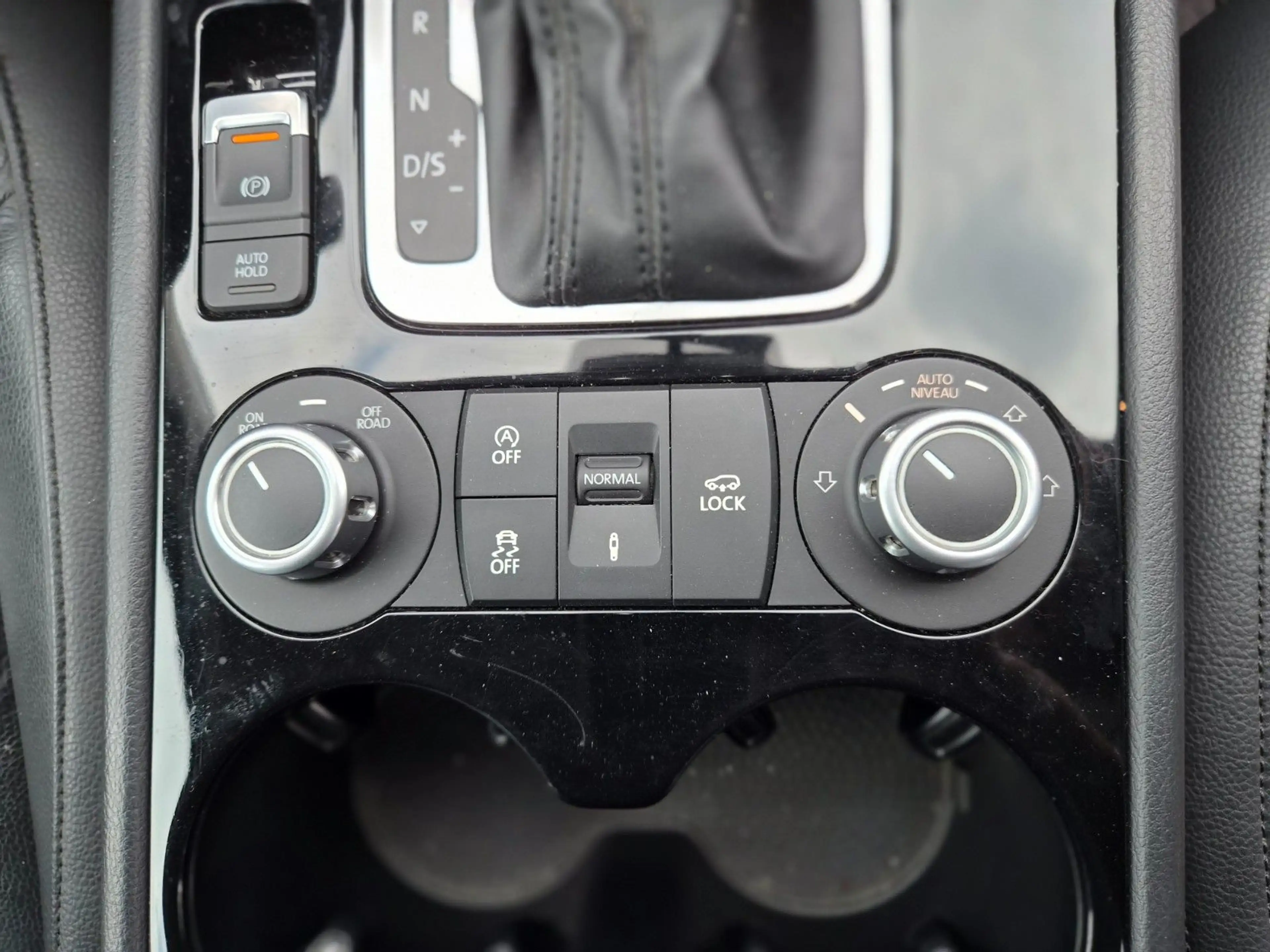 Volkswagen Touareg V6 TDI/Navi/Kamera/AHK/1.Hand/Leder — photo 19