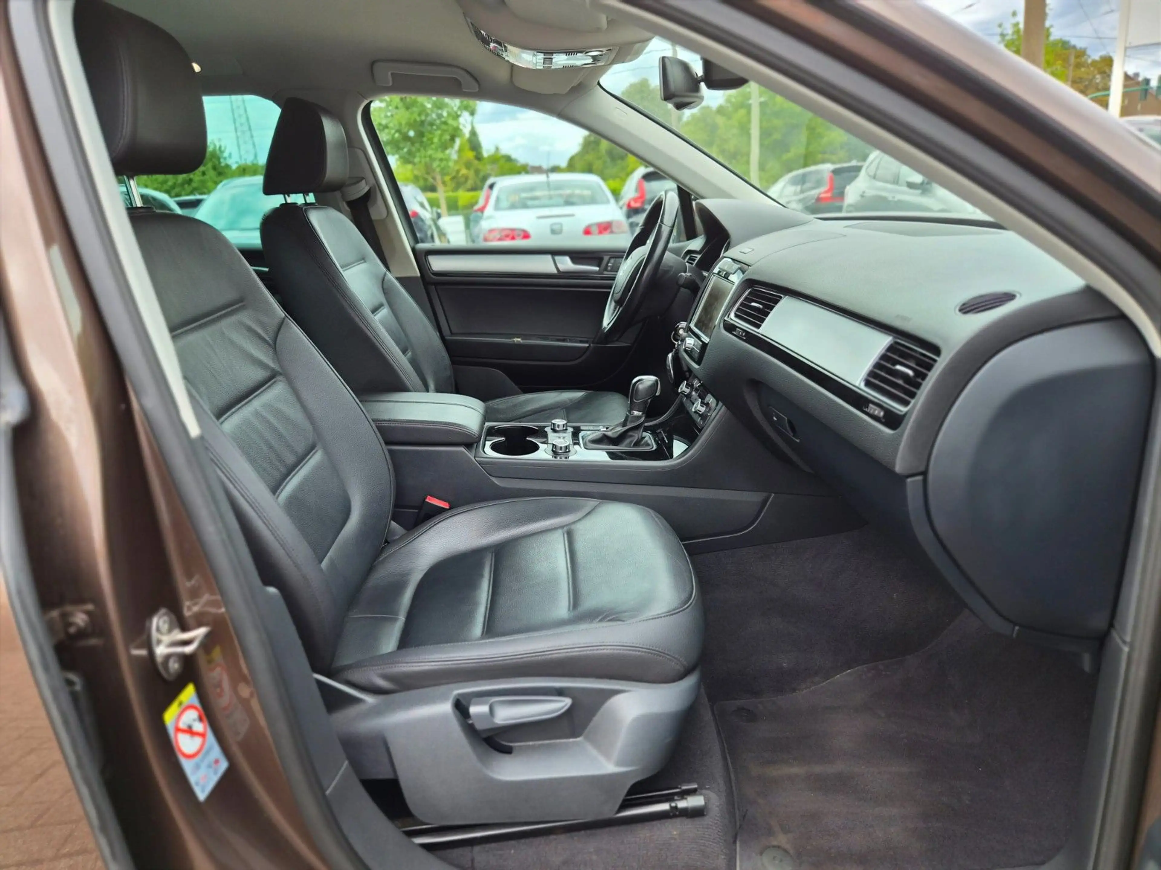 Volkswagen Touareg V6 TDI/Navi/Kamera/AHK/1.Hand/Leder — photo 12