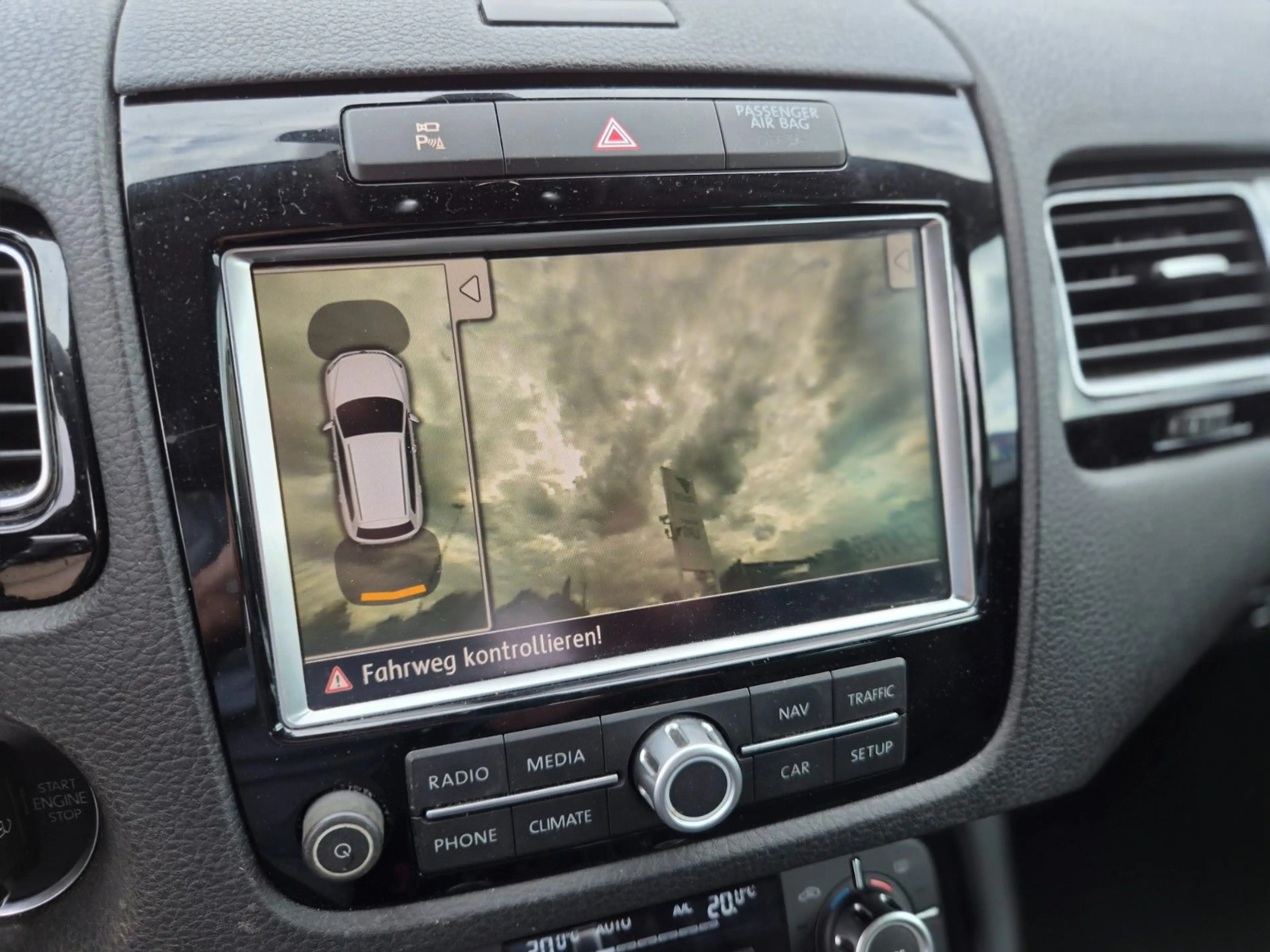 Volkswagen Touareg V6 TDI/Navi/Kamera/AHK/1.Hand/Leder — photo 28