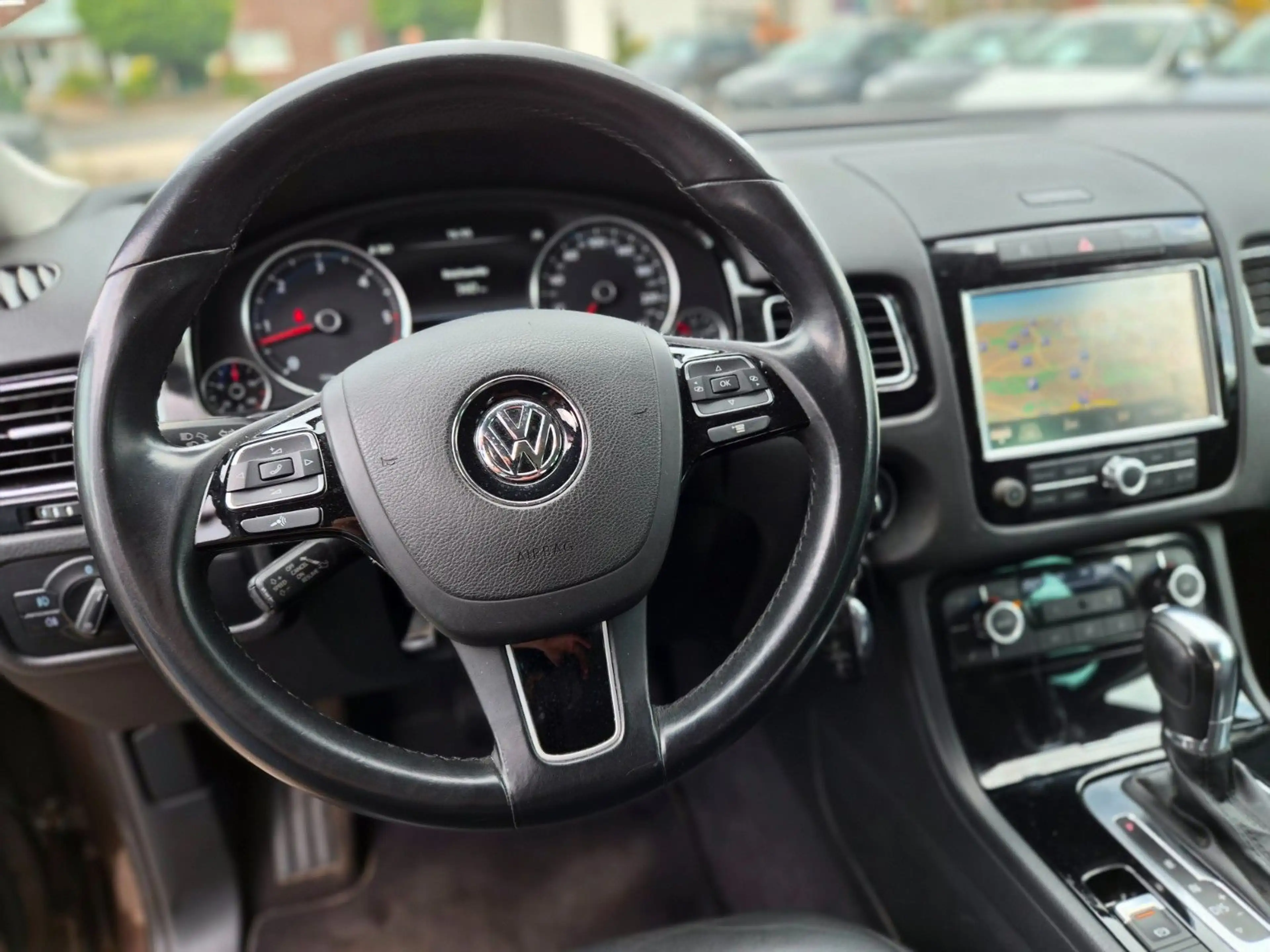 Volkswagen Touareg V6 TDI/Navi/Kamera/AHK/1.Hand/Leder — photo 15