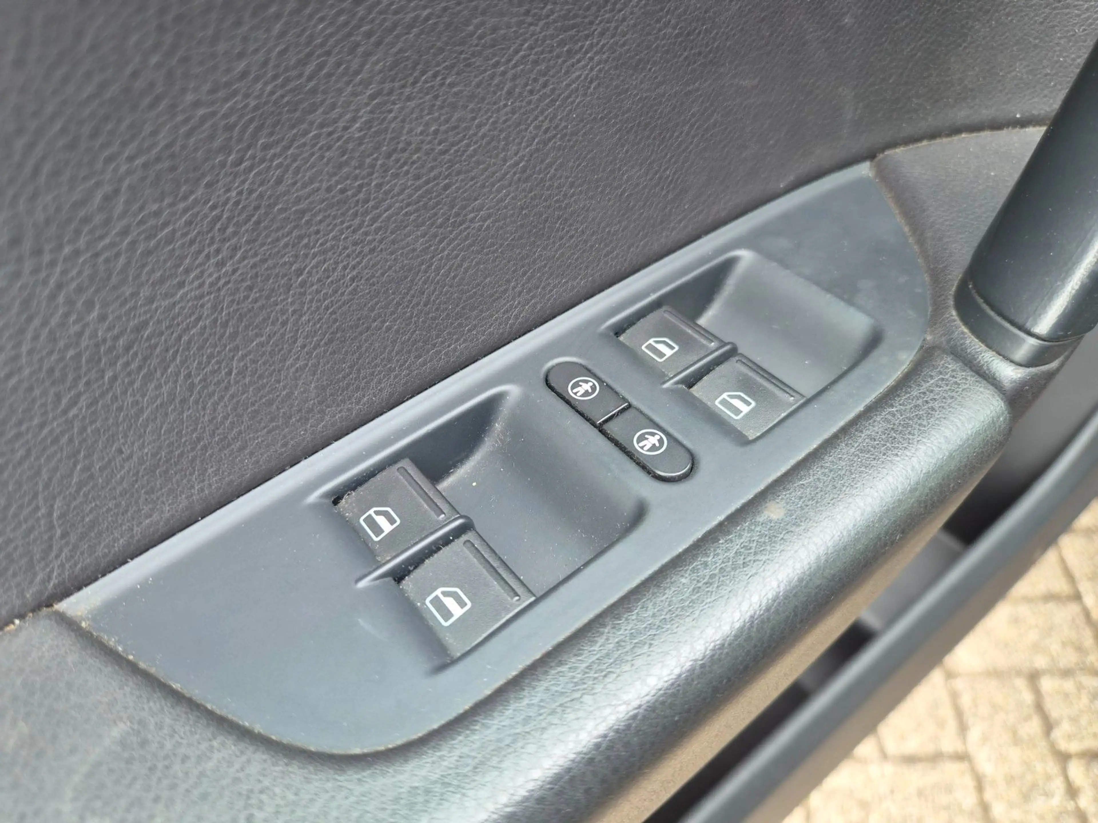 Volkswagen Touareg V6 TDI/Navi/Kamera/AHK/1.Hand/Leder — photo 25