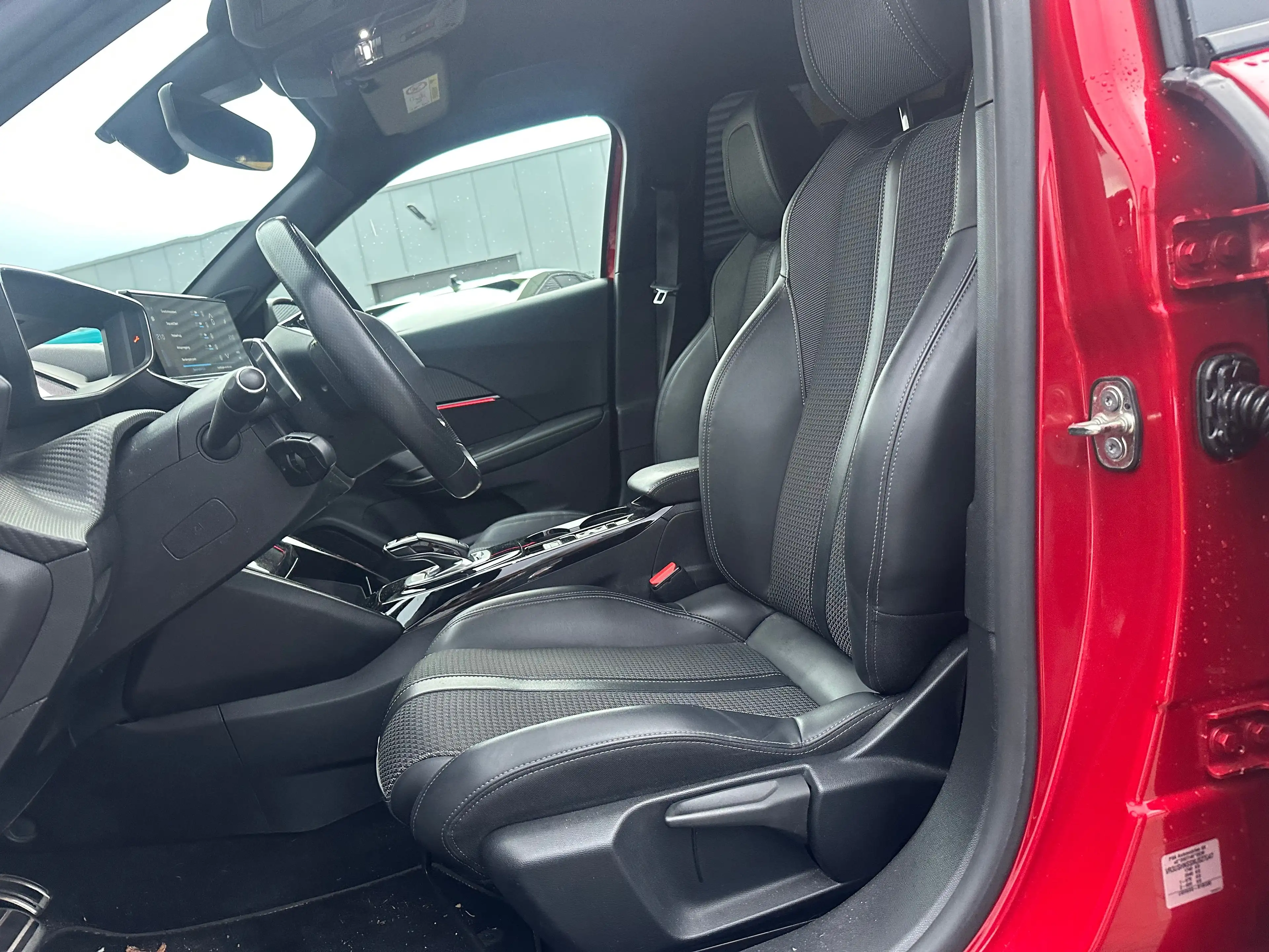 Peugeot 2008 1.2 PureTech GT Stoelverwarming | Camera | Parkeer — photo 7