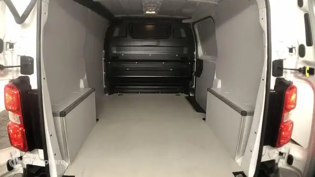 Citroen Jumpy view 10