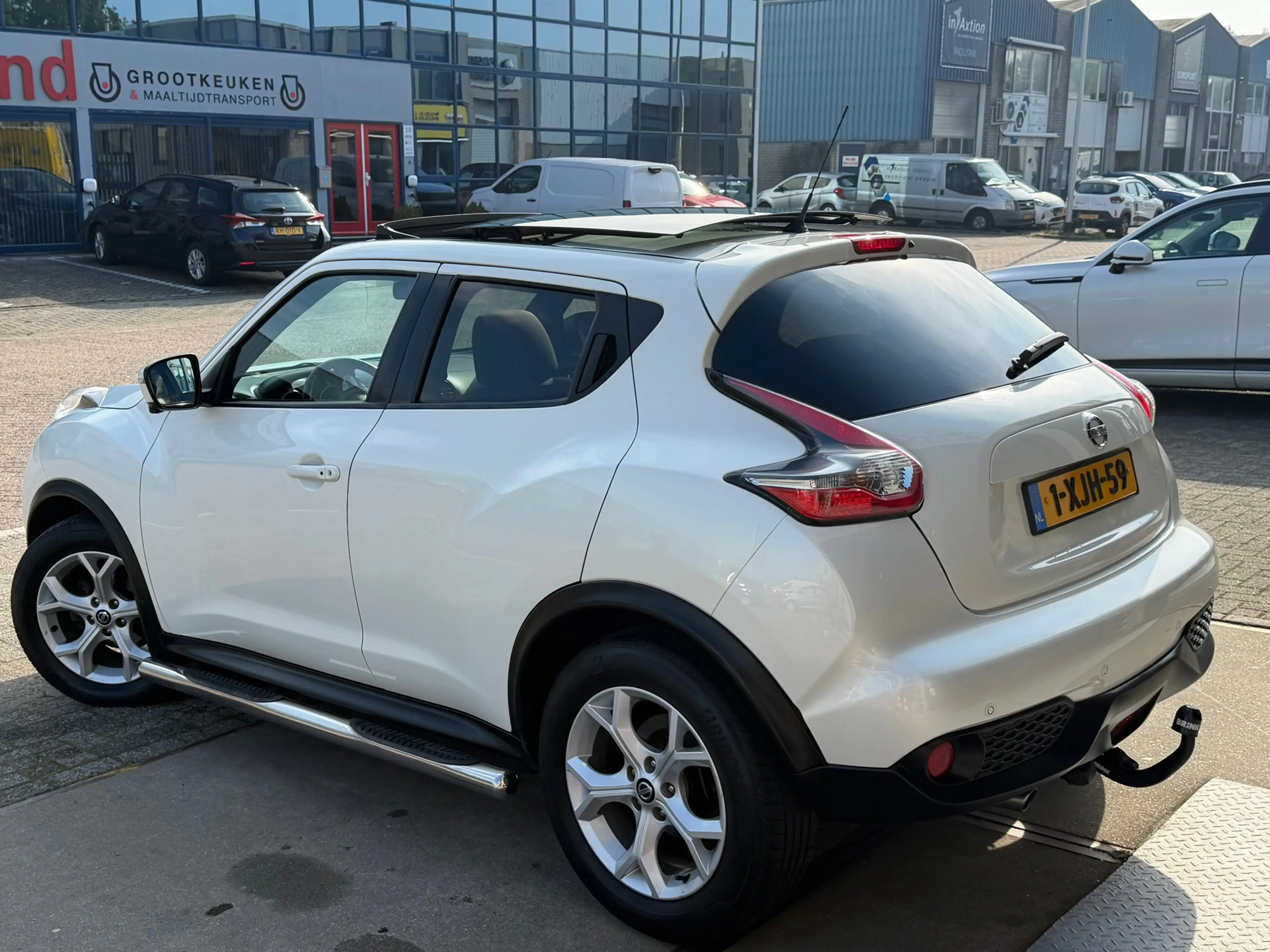 Nissan Juke 1.6/ sport uitvoering/ AUTOMAAT/ nap/ 3e EIG/ deal — photo 9