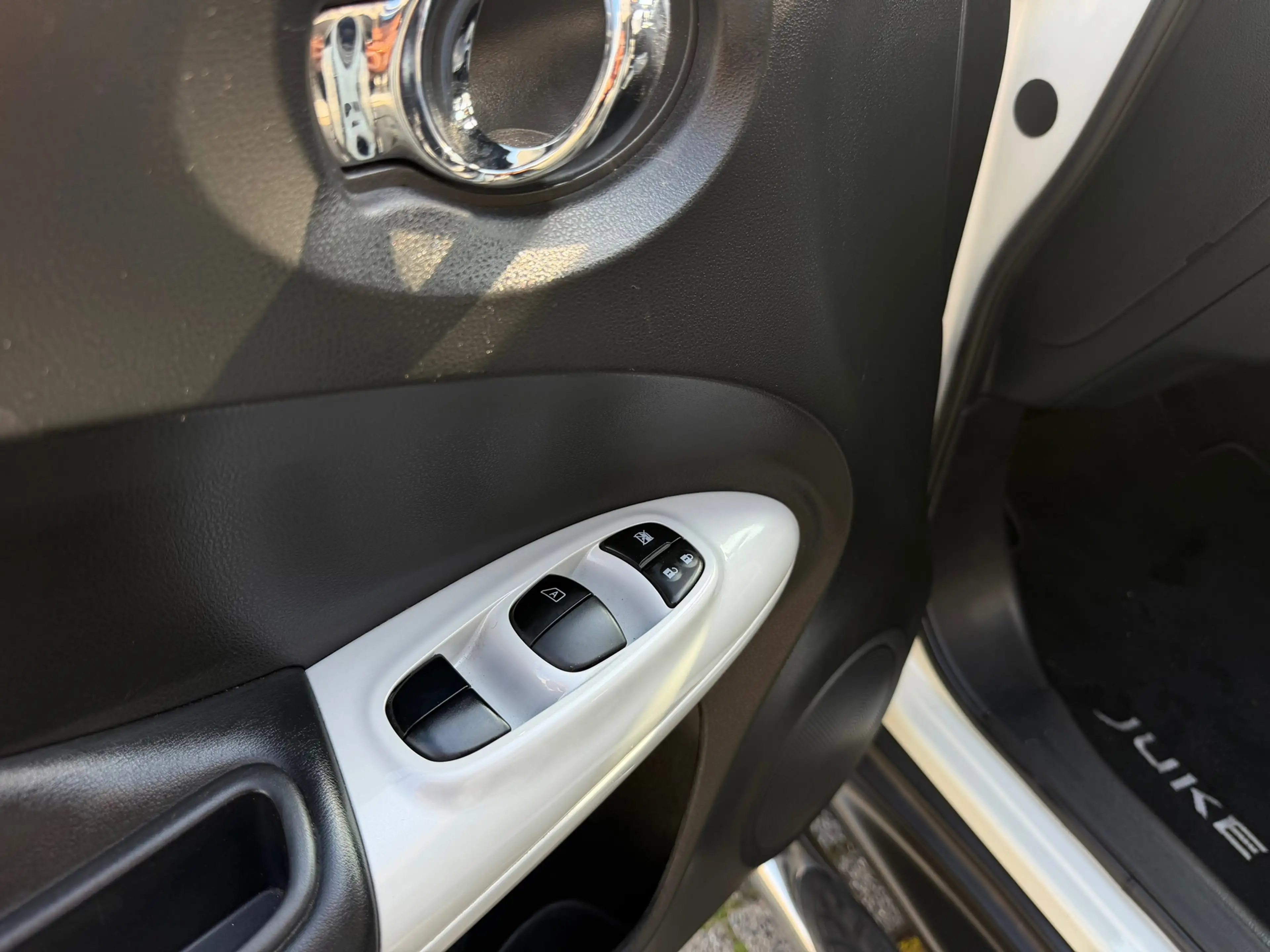 Nissan Juke 1.6/ sport uitvoering/ AUTOMAAT/ nap/ 3e EIG/ deal — photo 16
