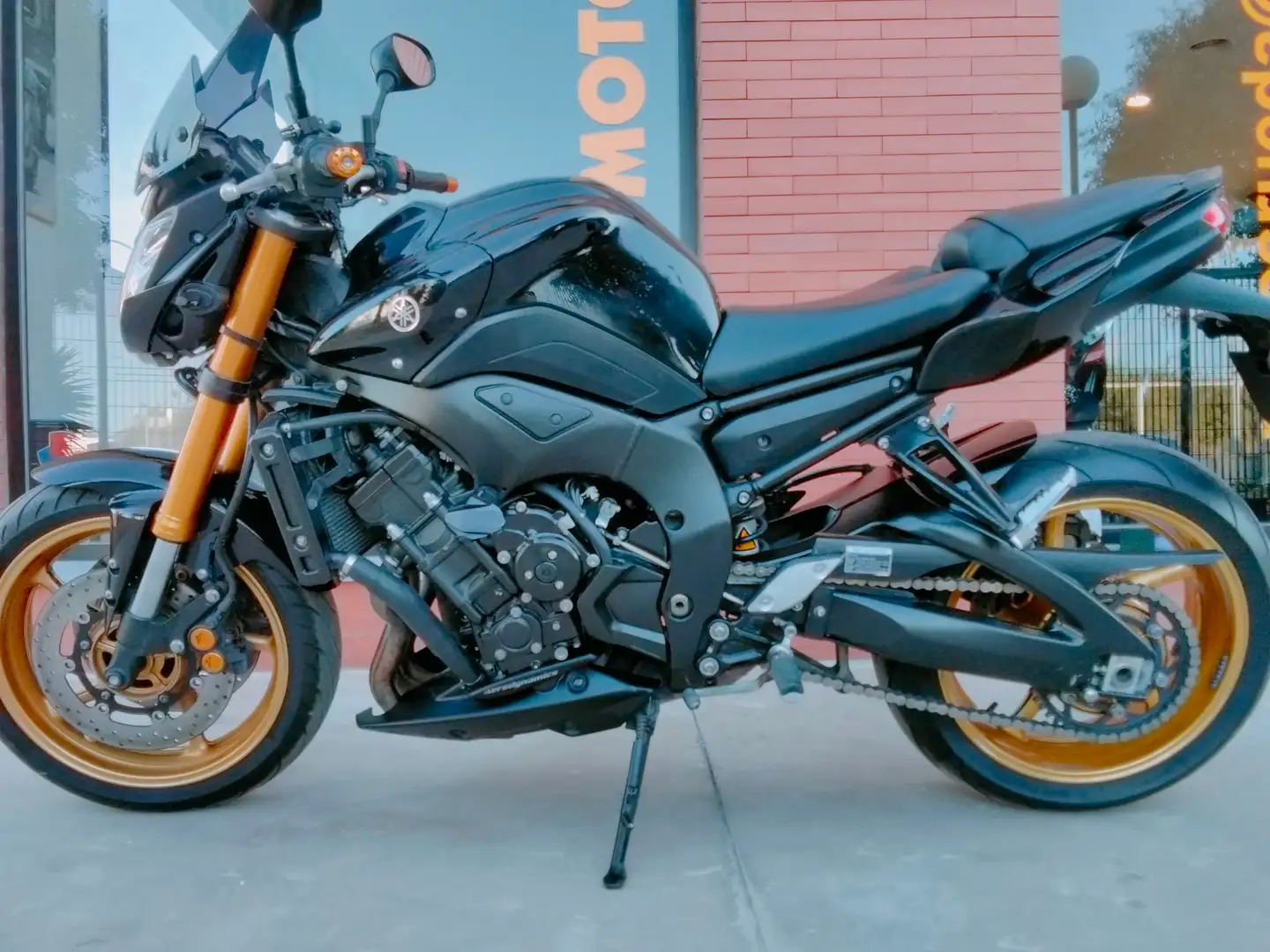 Yamaha FZ 8 N Negro - 2
