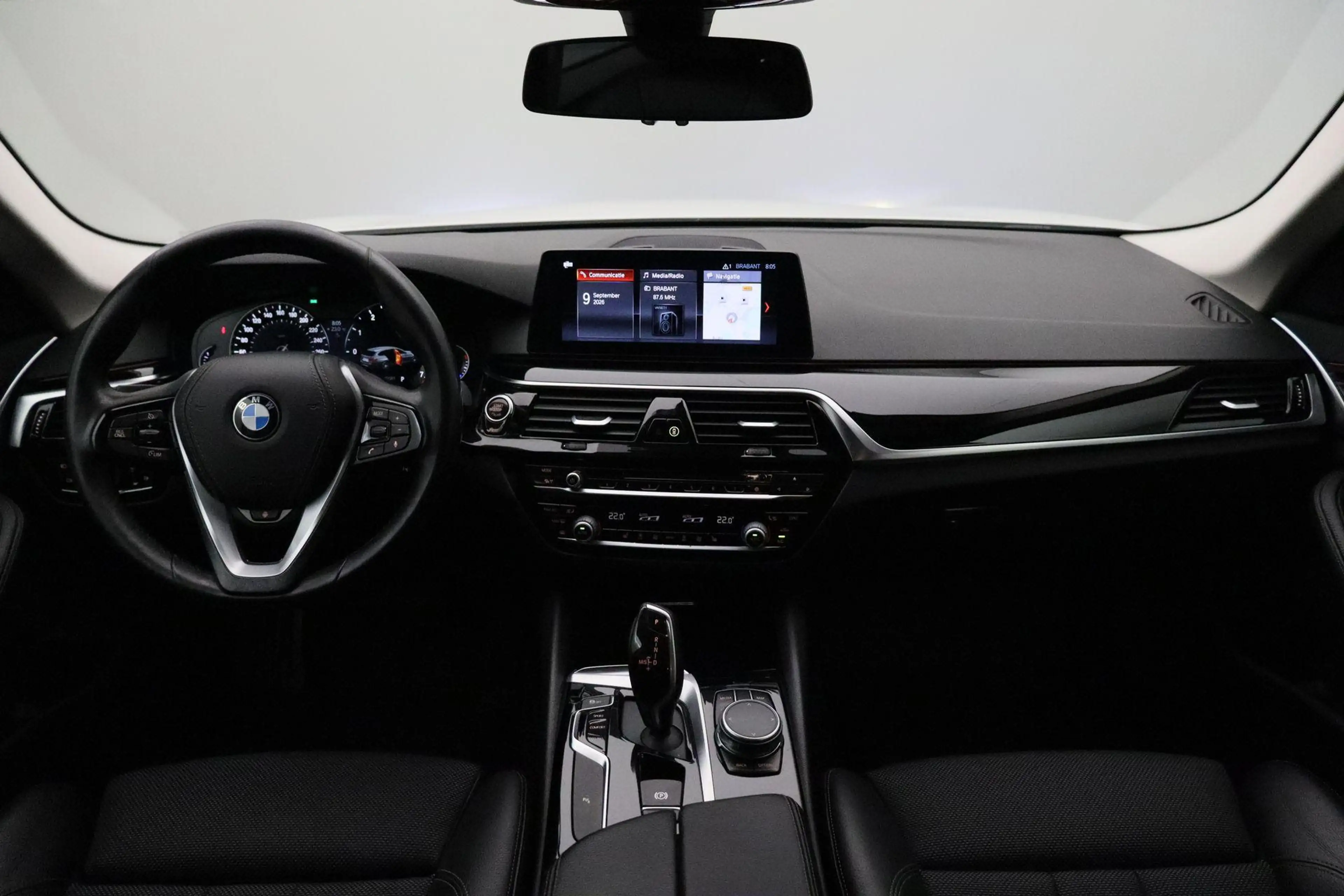 BMW 520 5-serie Touring 520i High Executive 2018 | Navigat — photo 5
