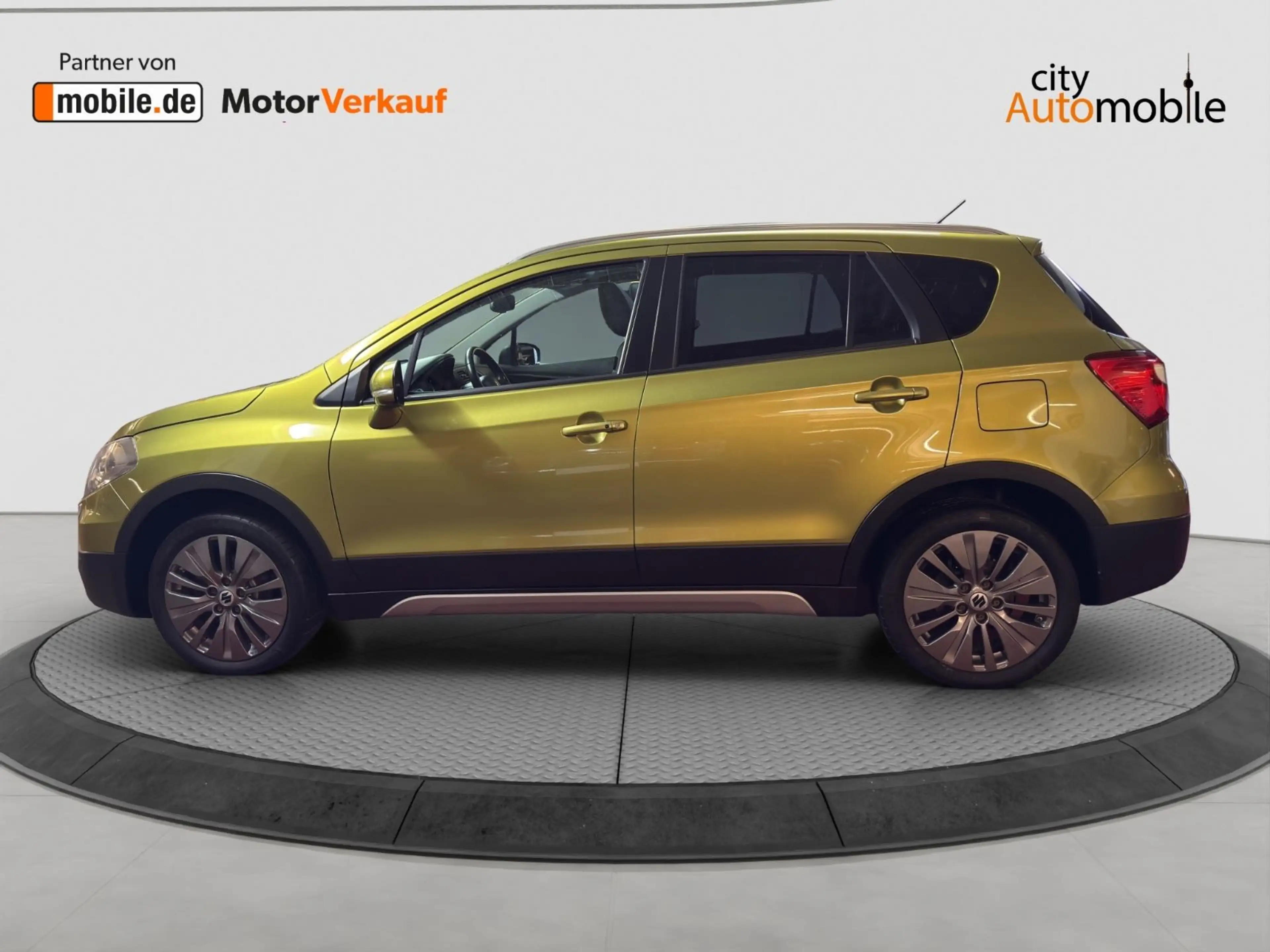 Suzuki SX4 S-Cross 4x4/1.HAND/V-LEDER/PANO/NAVI/KAM/SHZ — photo 2