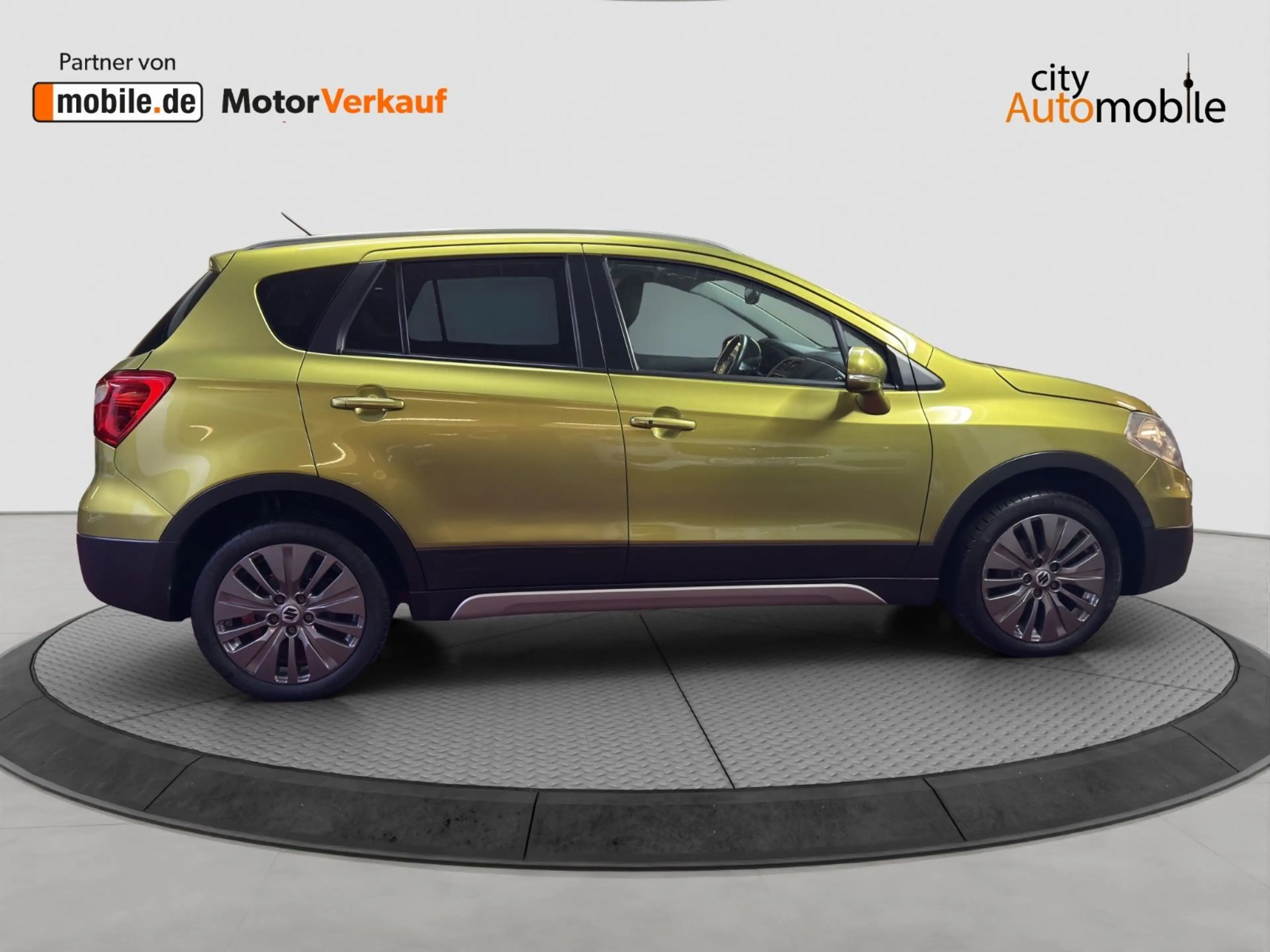 Suzuki SX4 S-Cross 4x4/1.HAND/V-LEDER/PANO/NAVI/KAM/SHZ — photo 6