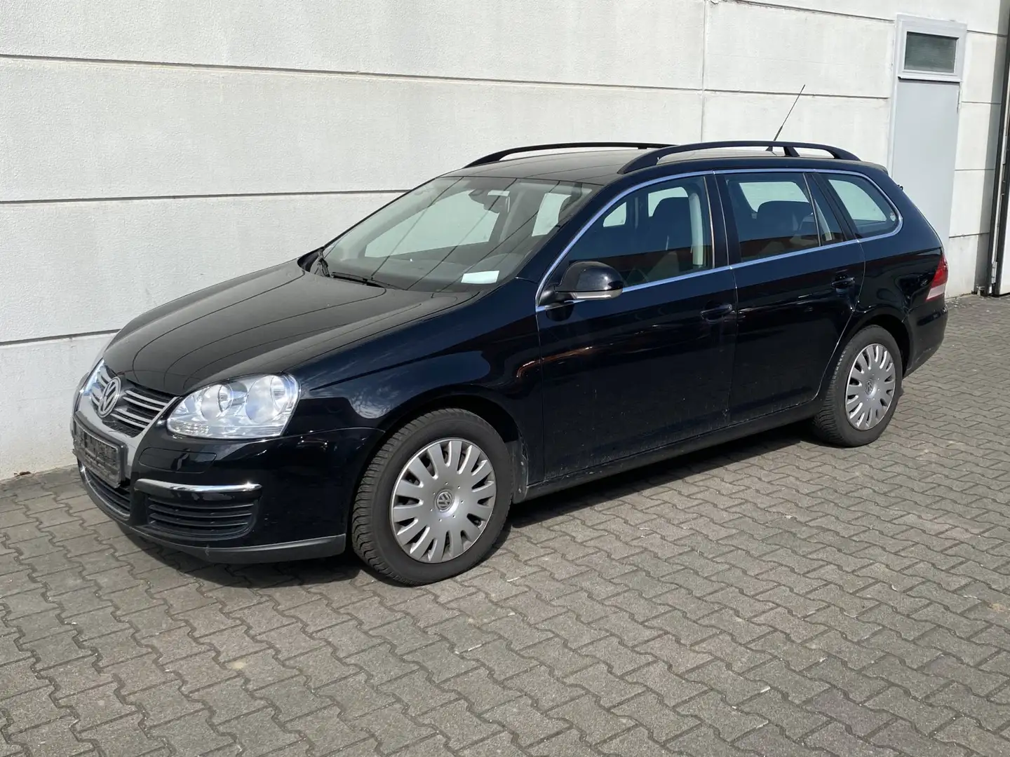 Volkswagen Golf Variant 1.4 TSI Comfortline ## FEHLER LAMPEN ## Noir - 2