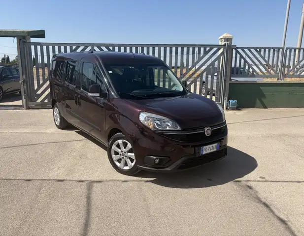 Fiat Doblo Doblo Maxi 1.6 mjt 120cv Lounge Lounge 5 Posti